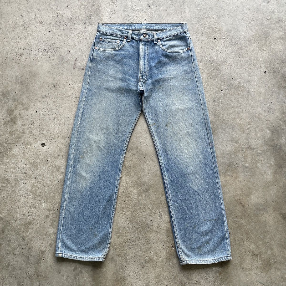90s Vintage Levi’s 505 Made In USA Faded Jeans Pants W33