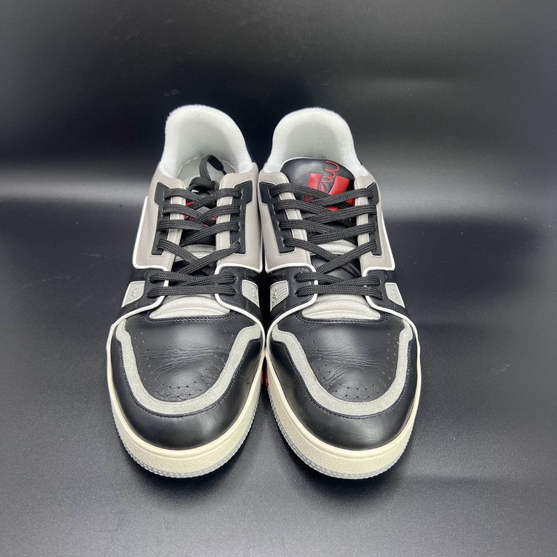 Louis Vuitton Louis Vuitton Low-Top Fashion Sneakers for Men and Women -2 Size US 8.5 / EU 41-42 - 2 Thumbnail