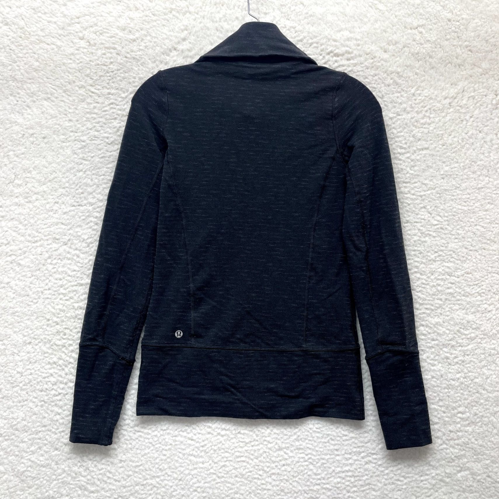 Lululemon Lululemon Sweater Jacket XS Small Womens Gray Full Zip Thumb Holes Activewear Jacket Size XS / US 0-2 / IT 36-38 - 2 Thumbnail