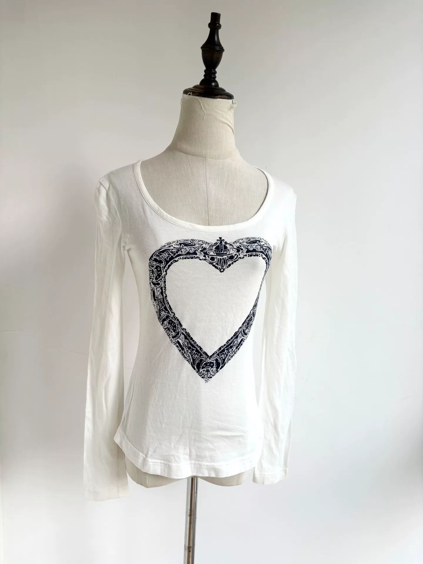 Vivienne Westwood vivienne westwood long sleeve heart top Size S / US 4 / IT 40 - 1 Thumbnail
