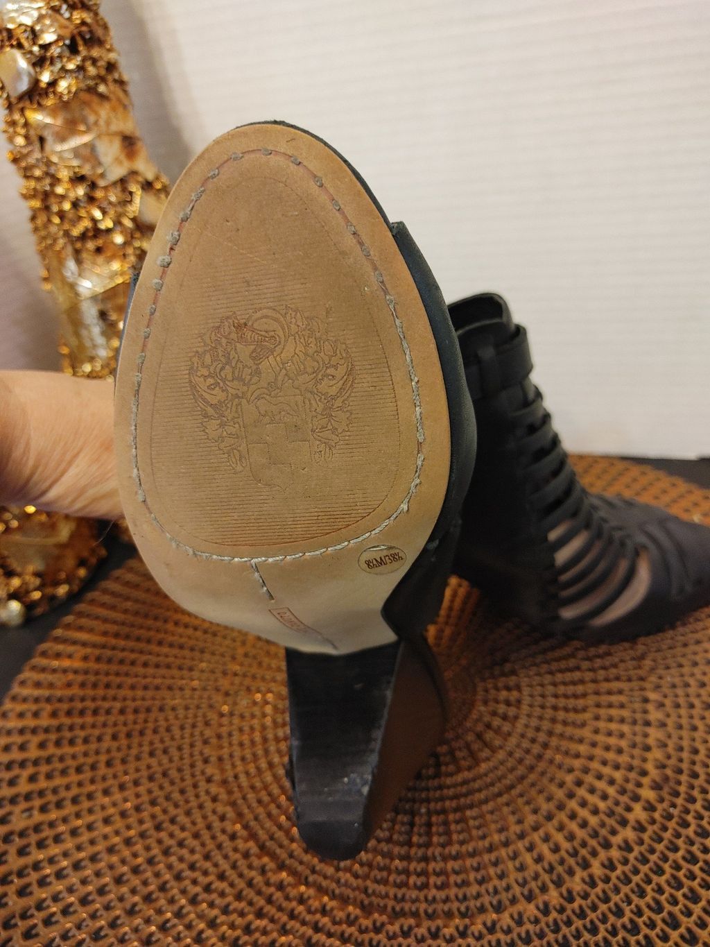 Vince Camuto Vince Camuto Leather Heels Size 8.5 Size US 8.5 / IT 38.5 - 5 Thumbnail