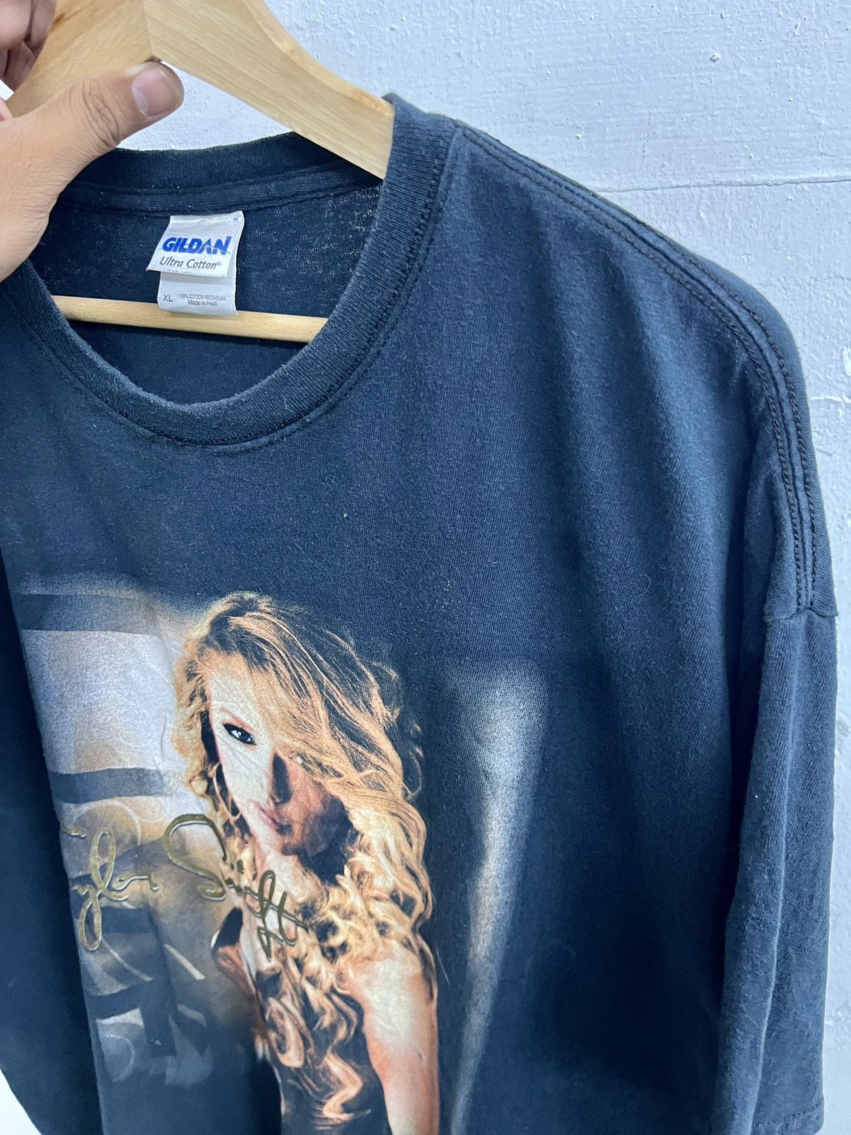 Band Tees Taylor Swift Live Tour Tee Size US XL / EU 56 / 4 - 9 Thumbnail