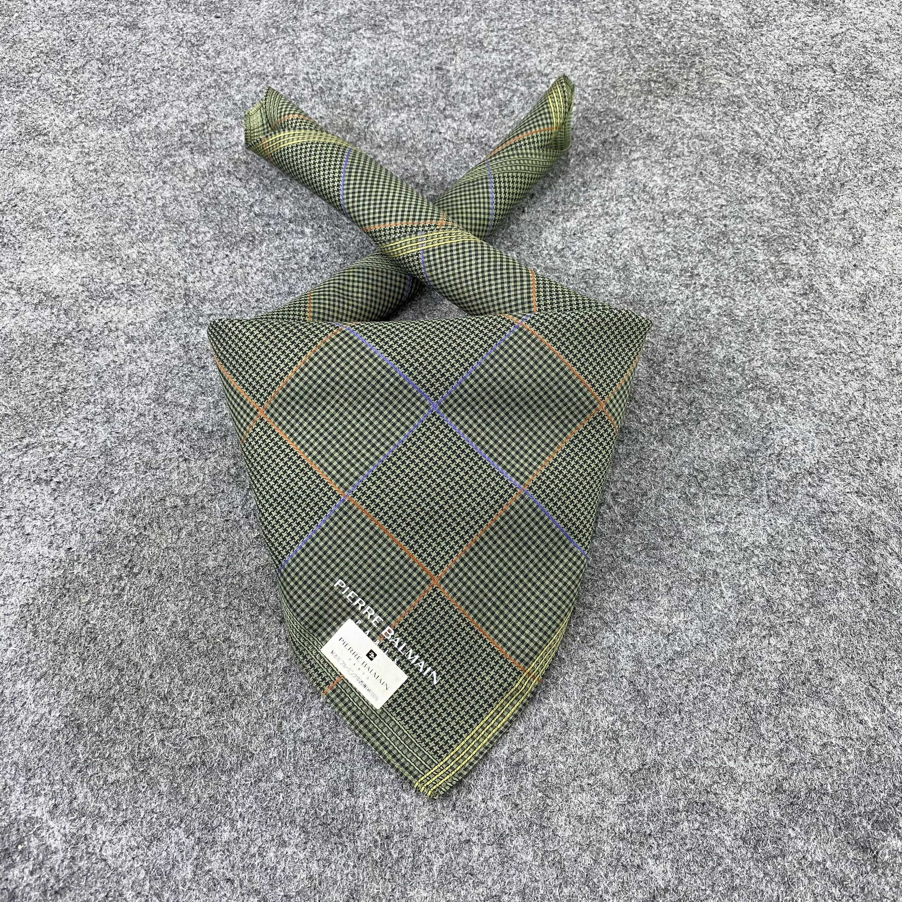 Pierre Balmain Pierre Balmain Handkerchief / Bandana / Neckerchief -B945 Size ONE SIZE - 2 Thumbnail