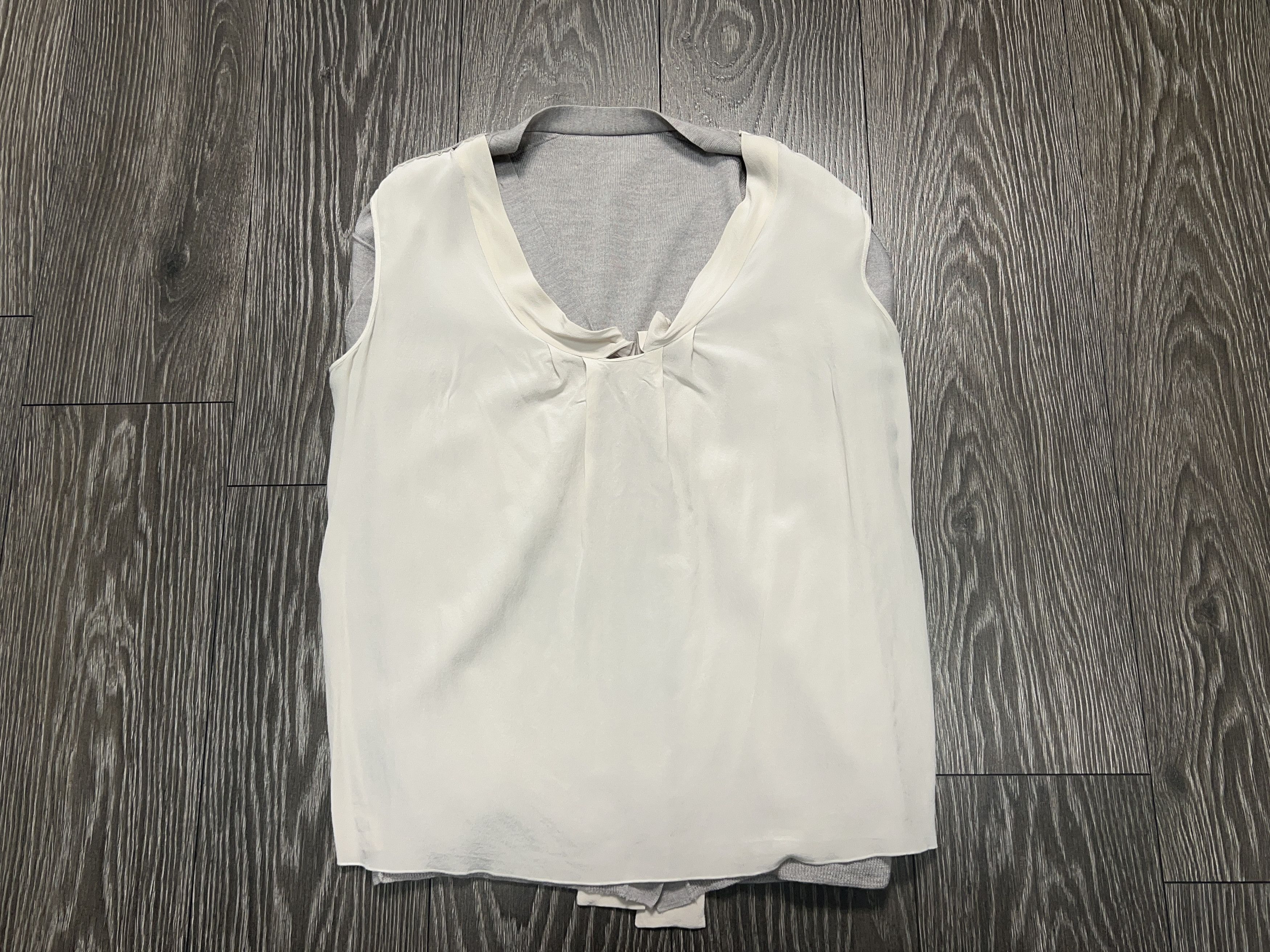 Miu Miu Gray Button Cardigan Bow Style Pullover Sweater Size M/L Size M / US 6-8 / IT 42-44 - 16 Thumbnail