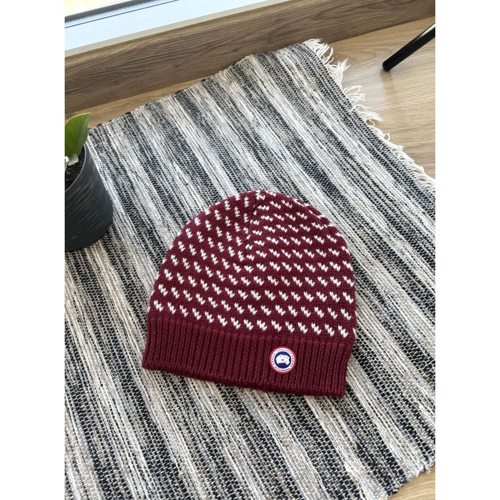 Canada Goose VINTAGE Canada Goose Beanie Wool Knit Niagara Red One Size Womens 90s Winter Classic Streetwear USA Canada Y2K Hat Size ONE SIZE - 2 Thumbnail
