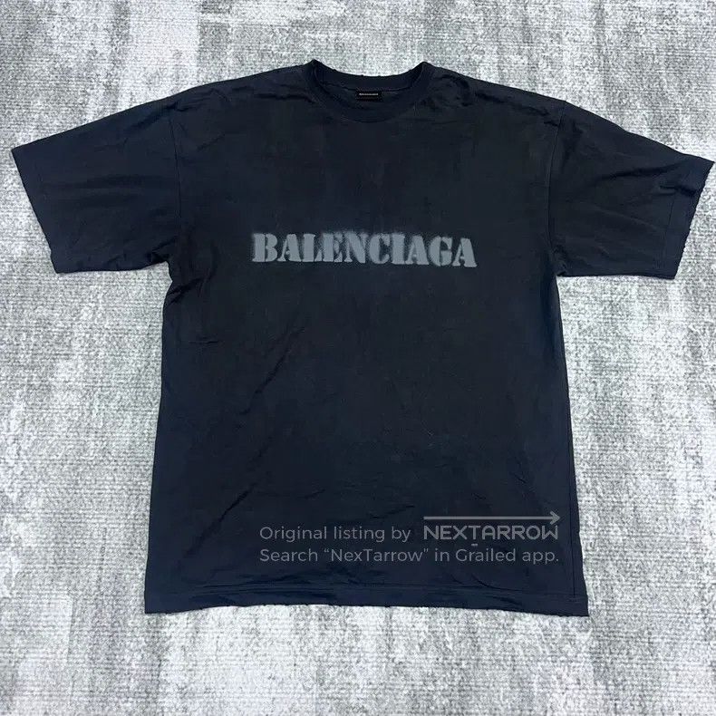 Balenciaga Balenciaga Inkblot blurred logo Size US M / EU 48-50 / 2 - 1 Thumbnail