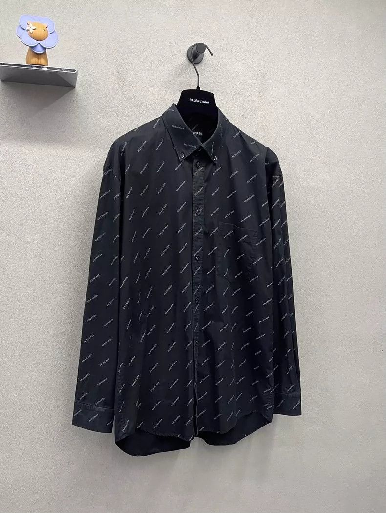 Balenciaga Balenciaga size 38 Logo Full Print Single Breasted Casual Size M / US 6-8 / IT 42-44 - 3 Thumbnail