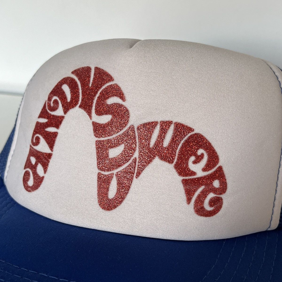 Evisu × Japanese Brand 🔥Y2K EVISU SEAGULL ANDY SOUWER TRUCKER HAT Size ONE SIZE - 2 Thumbnail