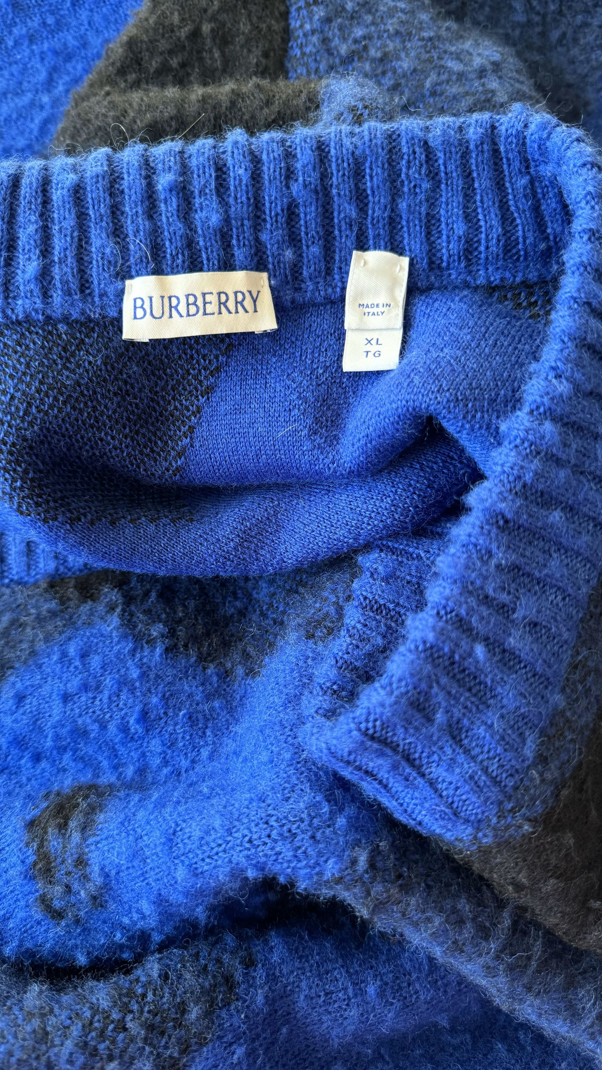 Burberry argyle-check wool cardigan Size US XL / EU 56 / 4 - 7 Thumbnail