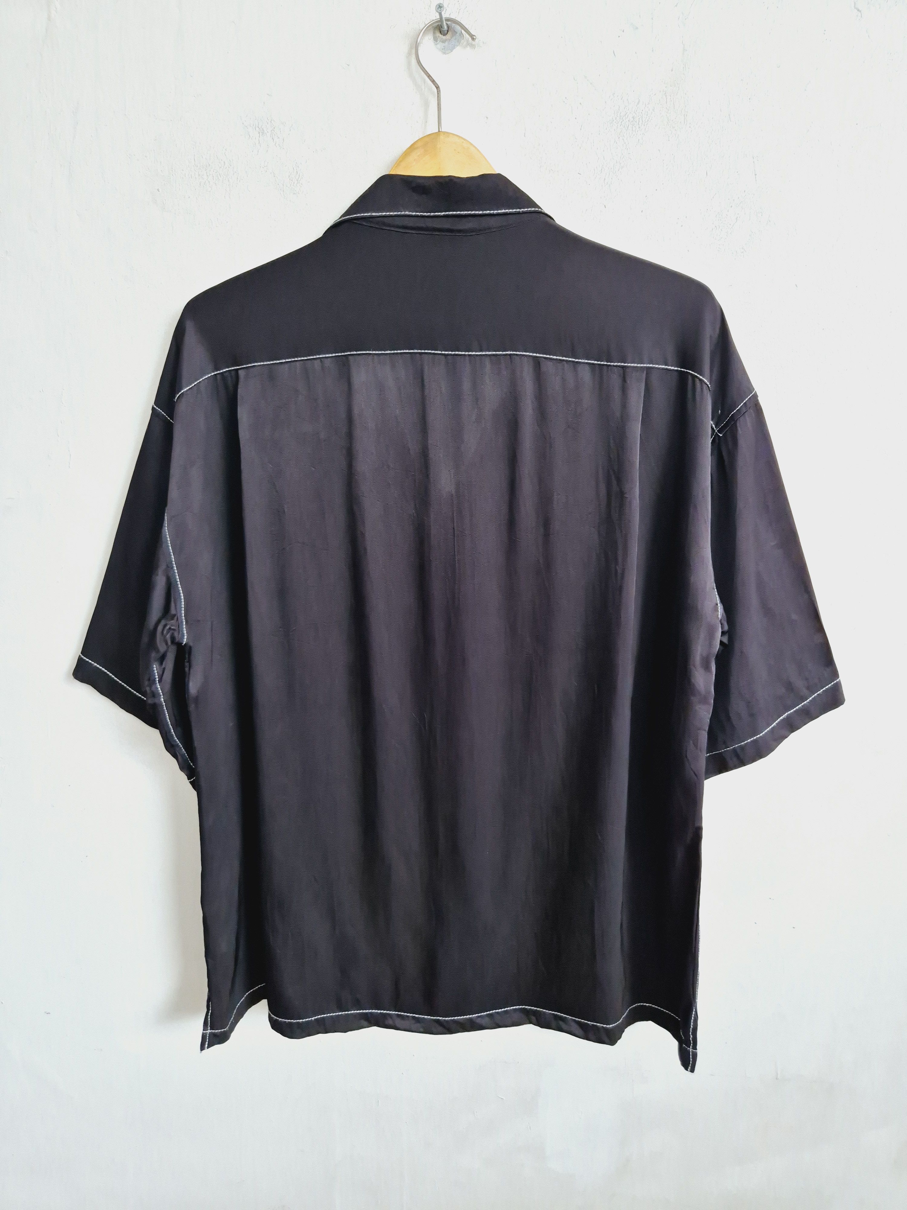 Monkey Time Contrast Pick Stitched Shirt