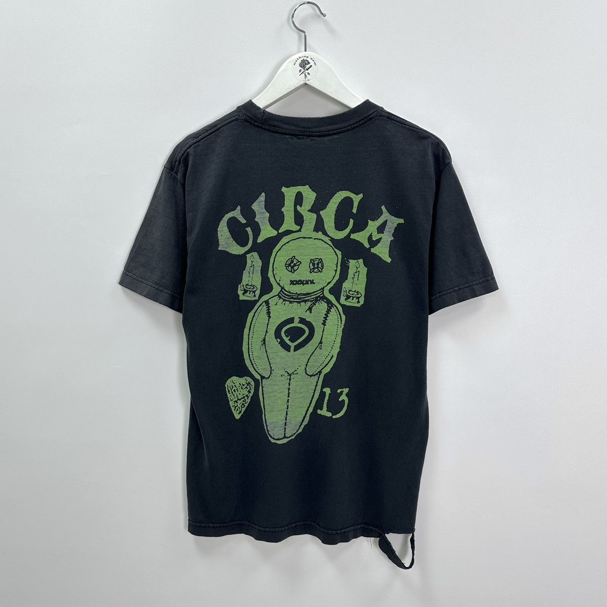 C1RCA Vintage 00s Circa Distressed Thrashed tee Voodoo Doll y2k og Size US M / EU 48-50 / 2 - 1 Thumbnail