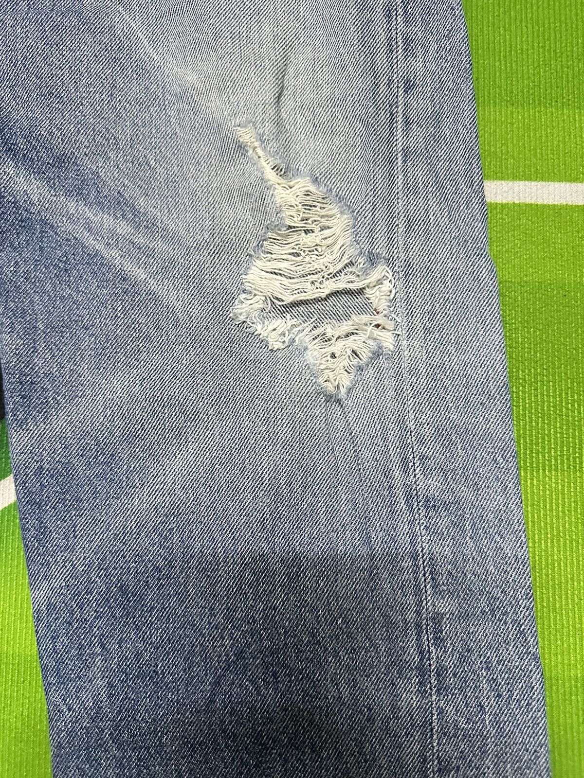 Maharishi Maharishi distressed jeans Size US 37 - 8 Thumbnail