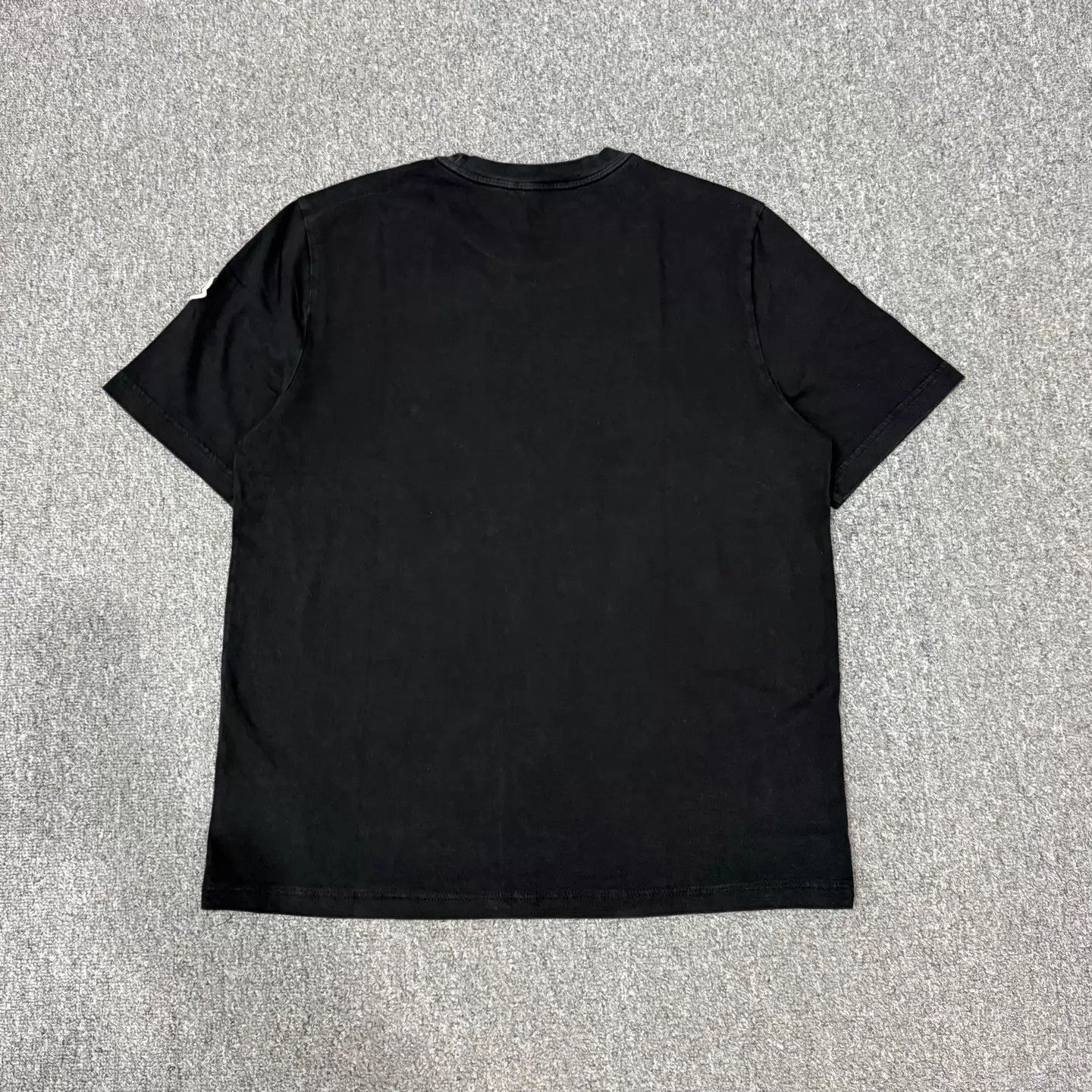 Moncler Moncler Black Arm Logo Short Sleeve L Size L / US 10 / IT 46 - 2 Thumbnail