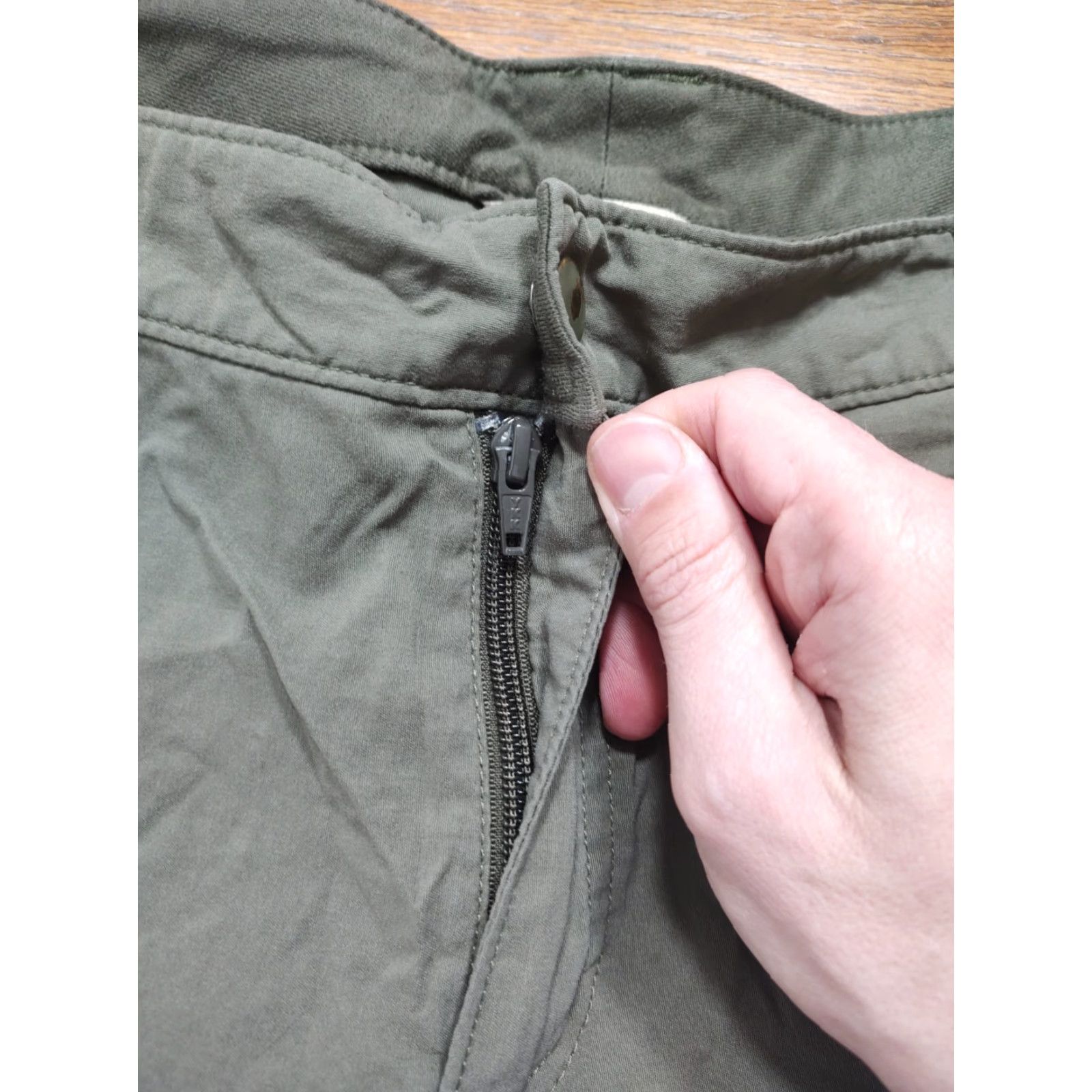 Vintage Duluth Trading Pants Women 18x31 DuluthFlex Roll Up Cargo Stretch Green Nylon Size 40" / US 18 - 6 Thumbnail