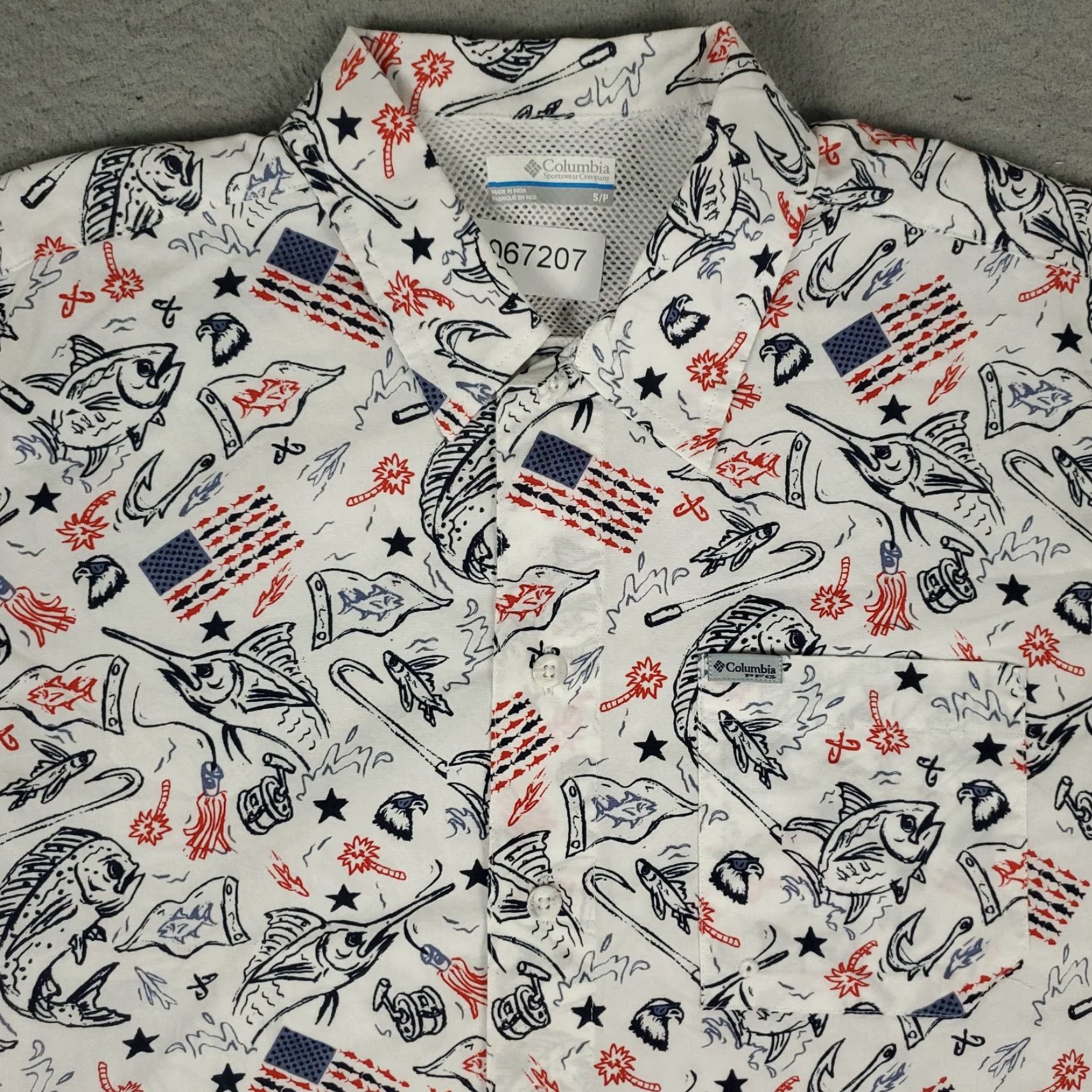 Vintage Columbia Shirt Mens Small White/Blue USA Print Button-Up Short Sleeve Size US S / EU 44-46 / 1 - 2 Thumbnail