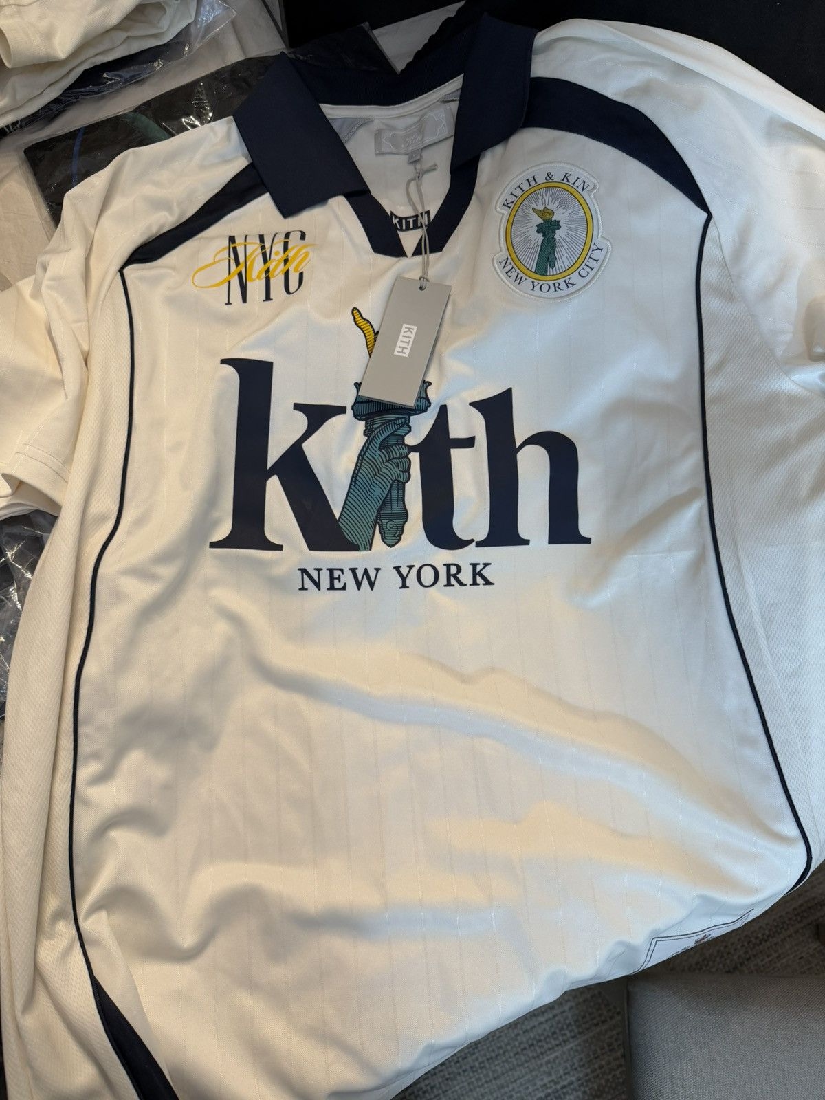 Kith Kith NY Edison Soccer Jersey top size large Size US L / EU 52-54 / 3 - 3 Thumbnail