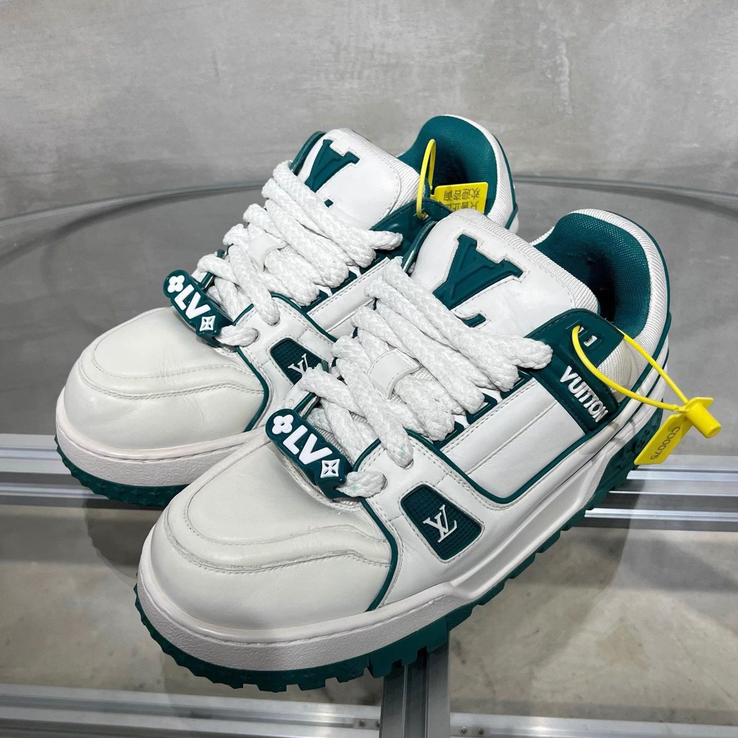 Louis Vuitton LV Little Dragon Pudong White Green UK6 40 Size US 6.5 / EU 39-40 - 2 Thumbnail