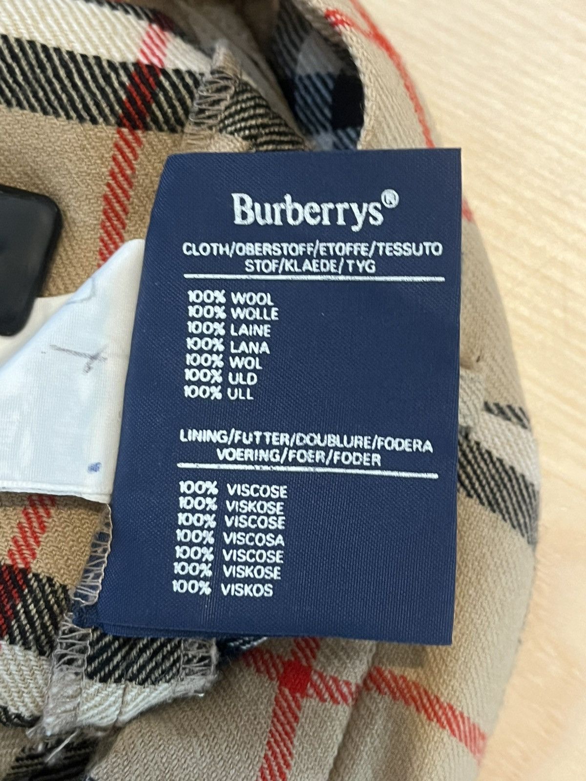 Burberry 70’s Burberry pure wool nova check pleates Size US 31 - 6 Thumbnail