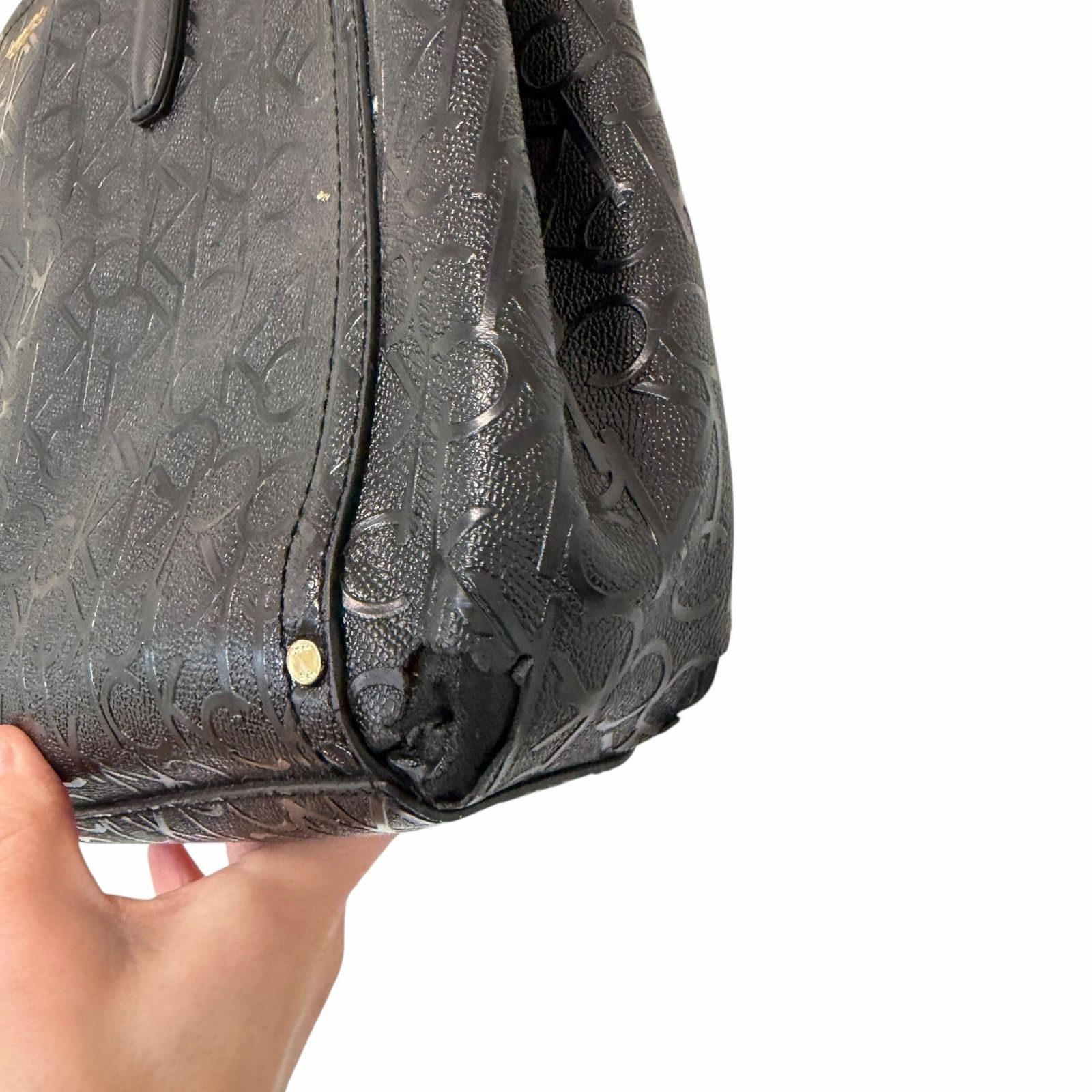 Calvin Klein Calvin Klein Black Monogram Patent Leather Handbag Size ONE SIZE - 4 Thumbnail