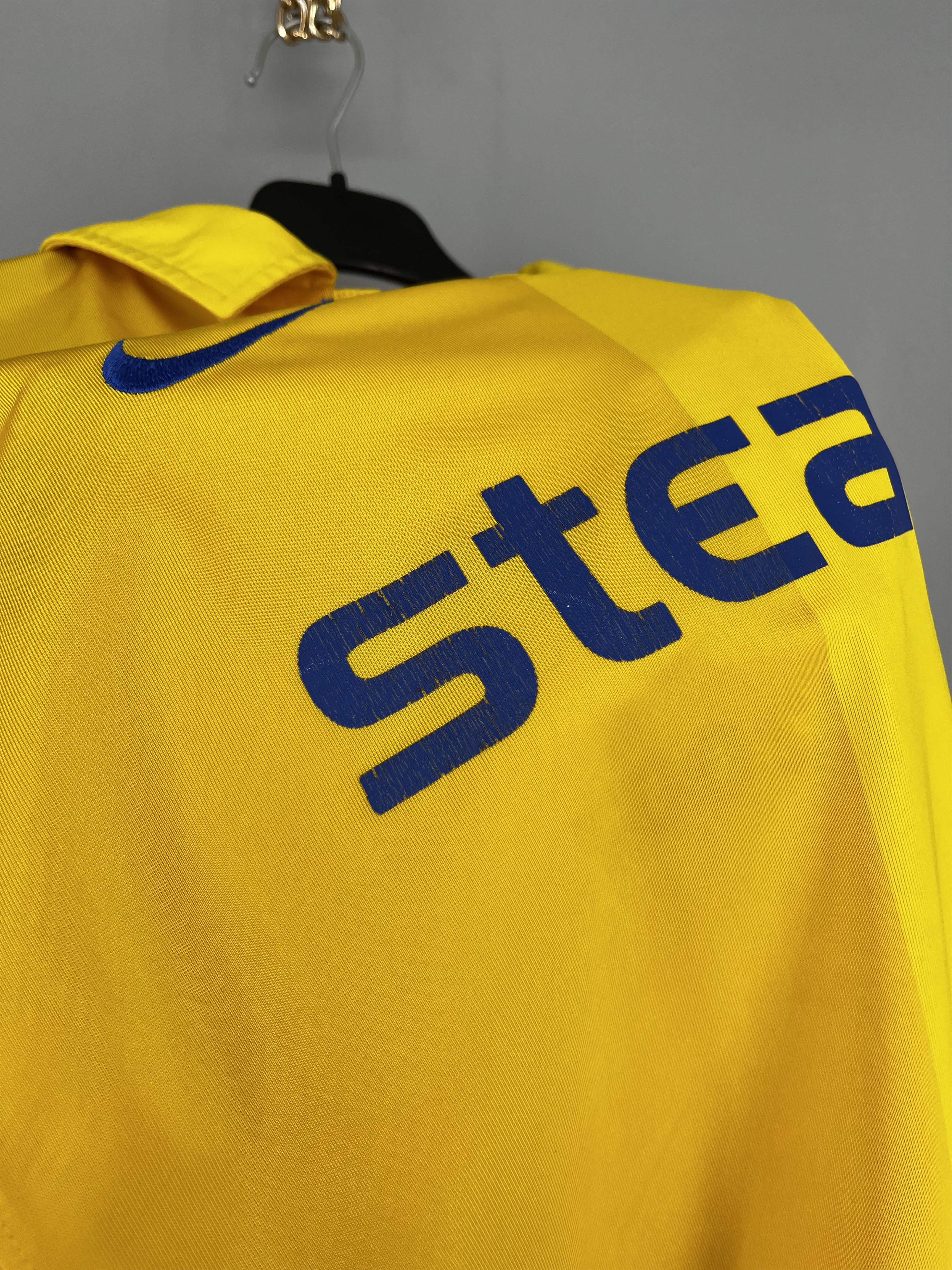 Nike Vintage Nike Rot Weiss Essen RWE Yellow Rare Jersey Shirt Size US XS / EU 42 / 0 - 8 Thumbnail
