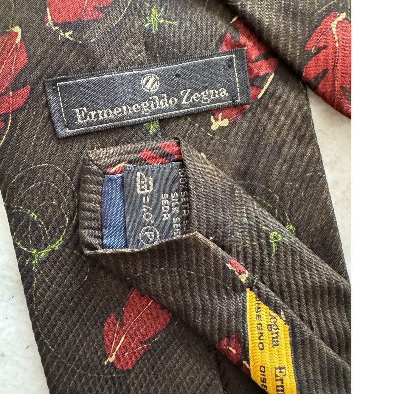 Ermenegildo Zegna Ermenegildo Zegna vintage leaf print 100% silk tie 3.75” w Size ONE SIZE - 3 Thumbnail