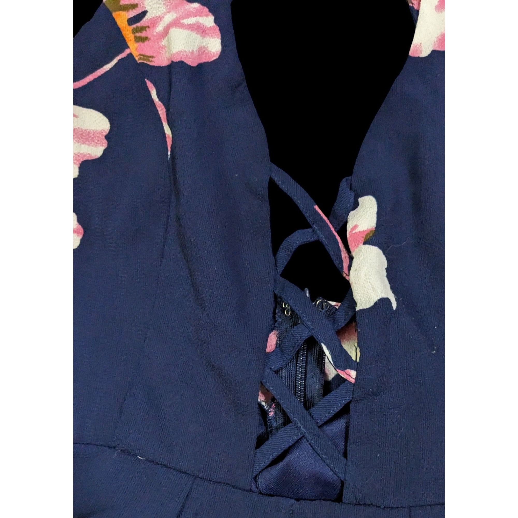 Other Coquette Beachy Navy Floral Summer Romper by Solaris Size 28" / US 6 / IT 42 - 3 Thumbnail