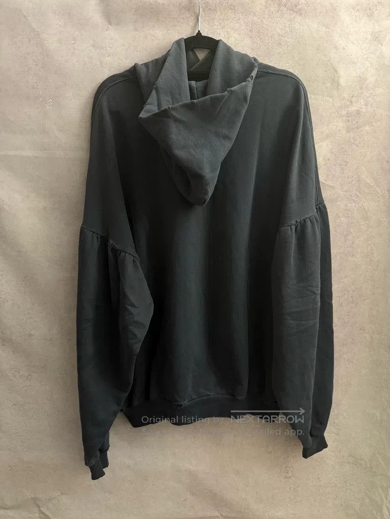 Balenciaga Balenciaga Letter patch water-washed destroyed hooded swea Size US S / EU 44-46 / 1 - 4 Thumbnail