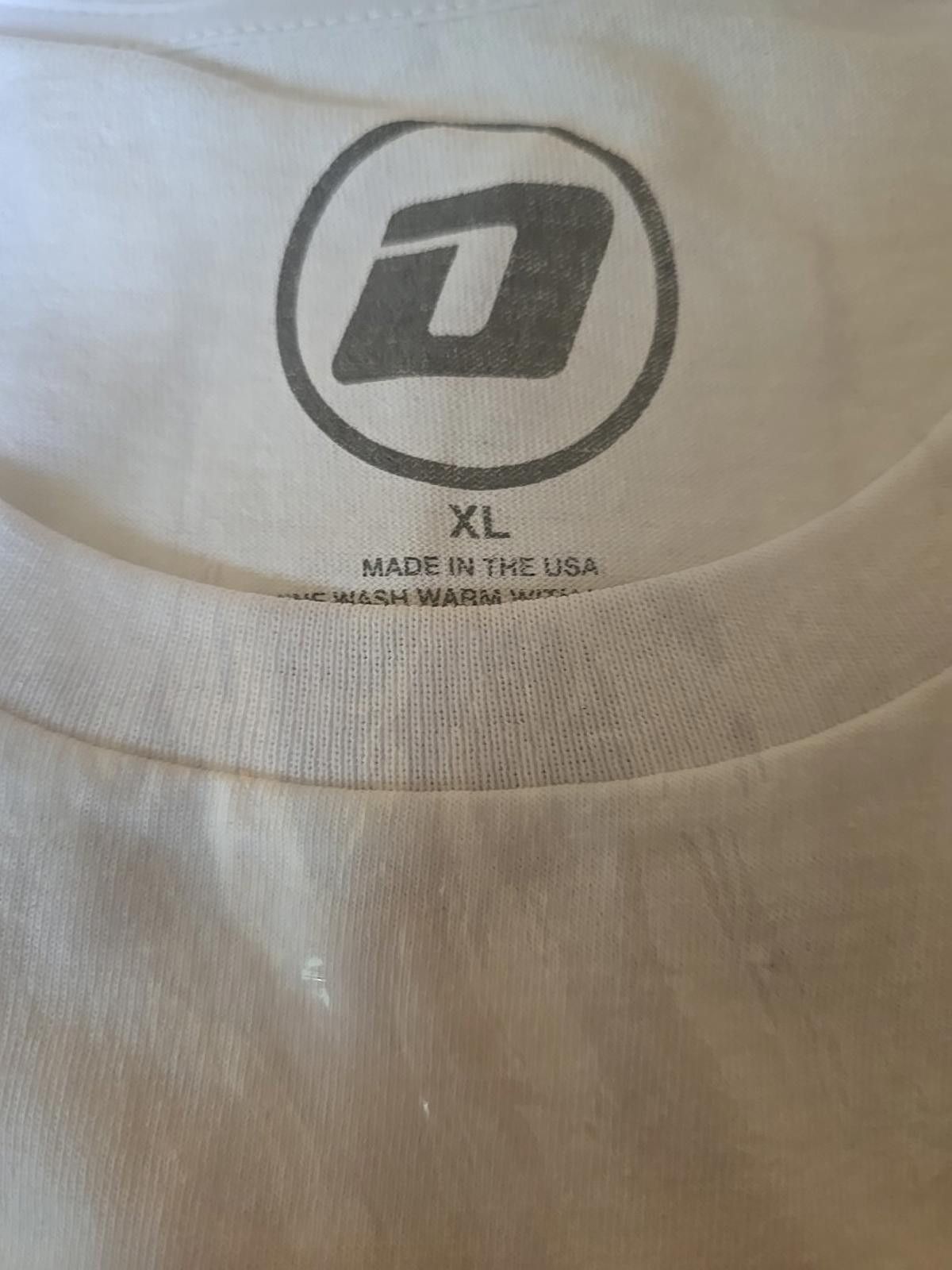 Designer Observance Auto Shop White Large NWOT XL Size US XL / EU 56 / 4 - 4 Thumbnail