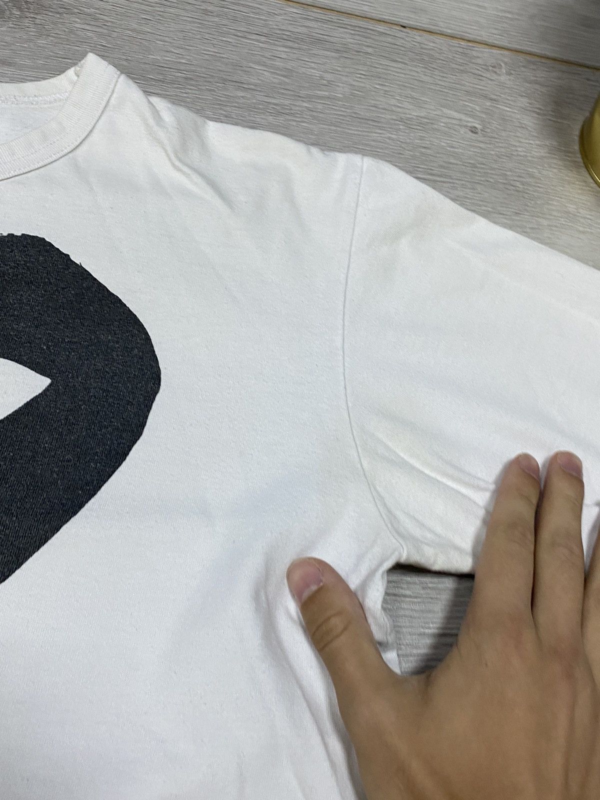 Comme des Garcons PLAY PLAY Comme des garçons vintage big heart t-shirt Size US M / EU 48-50 / 2 - 7 Thumbnail
