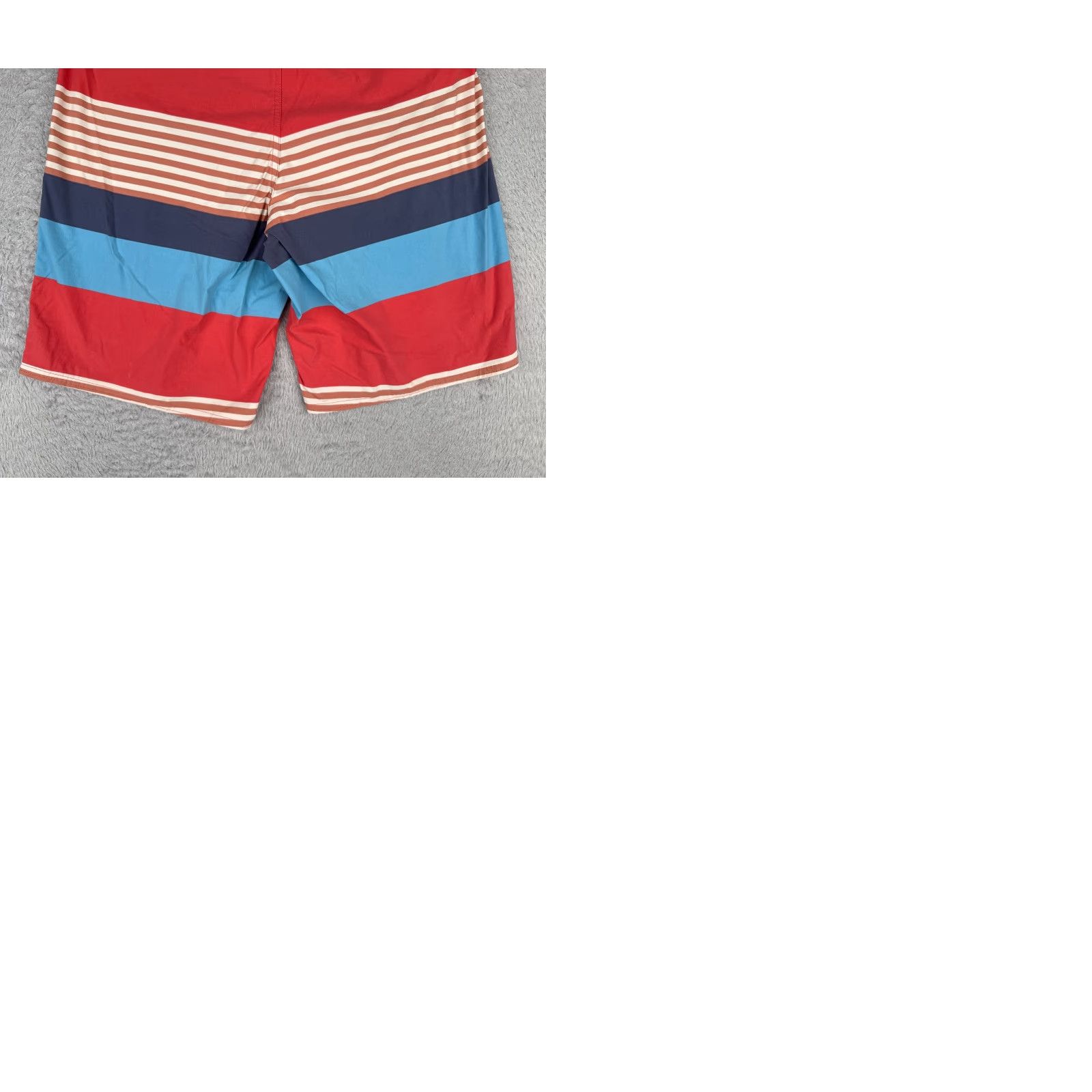 Patagonia Patagonia Board Shorts Mens 32 Red Blue Wavefarer 10" Nylon Beach Swim Trunks Pockets Drawstring Sunglasses Optional? Size US 32 / EU 48 - 10 Thumbnail