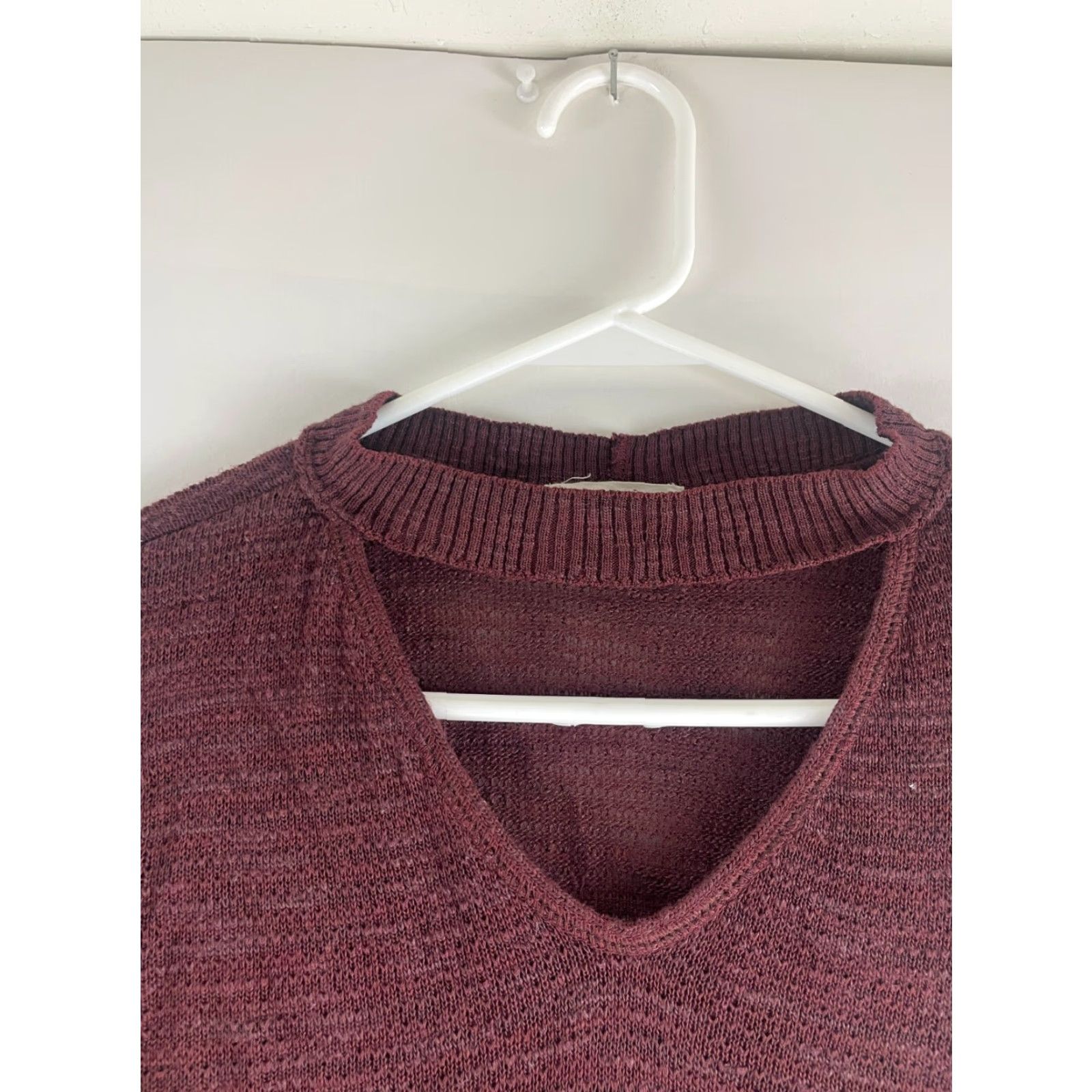 Vintage Maurices Sweater Shirt Womens Medium Burgundy Pullover Knitted Scoop Neck Key Hole Modern Vintage No Size M / US 6-8 / IT 42-44 - 3 Thumbnail