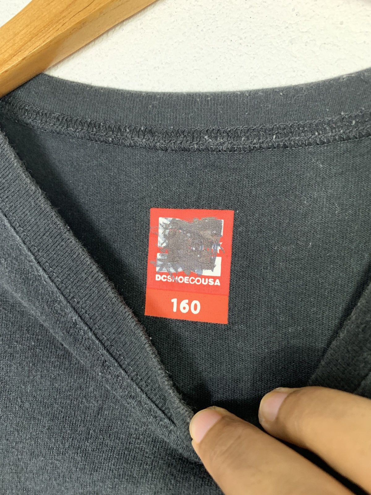 Designer × Vintage Authentic Dcshoecousa Tshirt Size US M / EU 48-50 / 2 - 5 Thumbnail