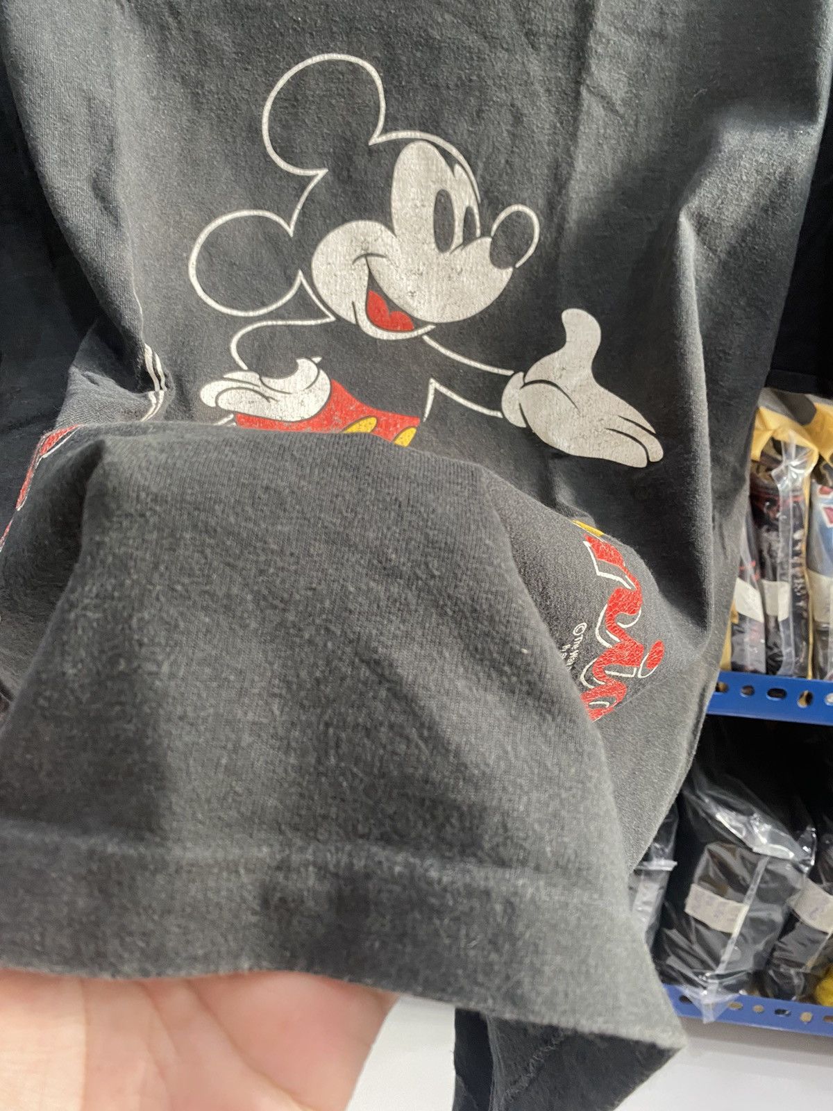 Mickey Mouse VINTAGE MICKEY MOUSE DISTRESSED Size US M / EU 48-50 / 2 - 10 Thumbnail