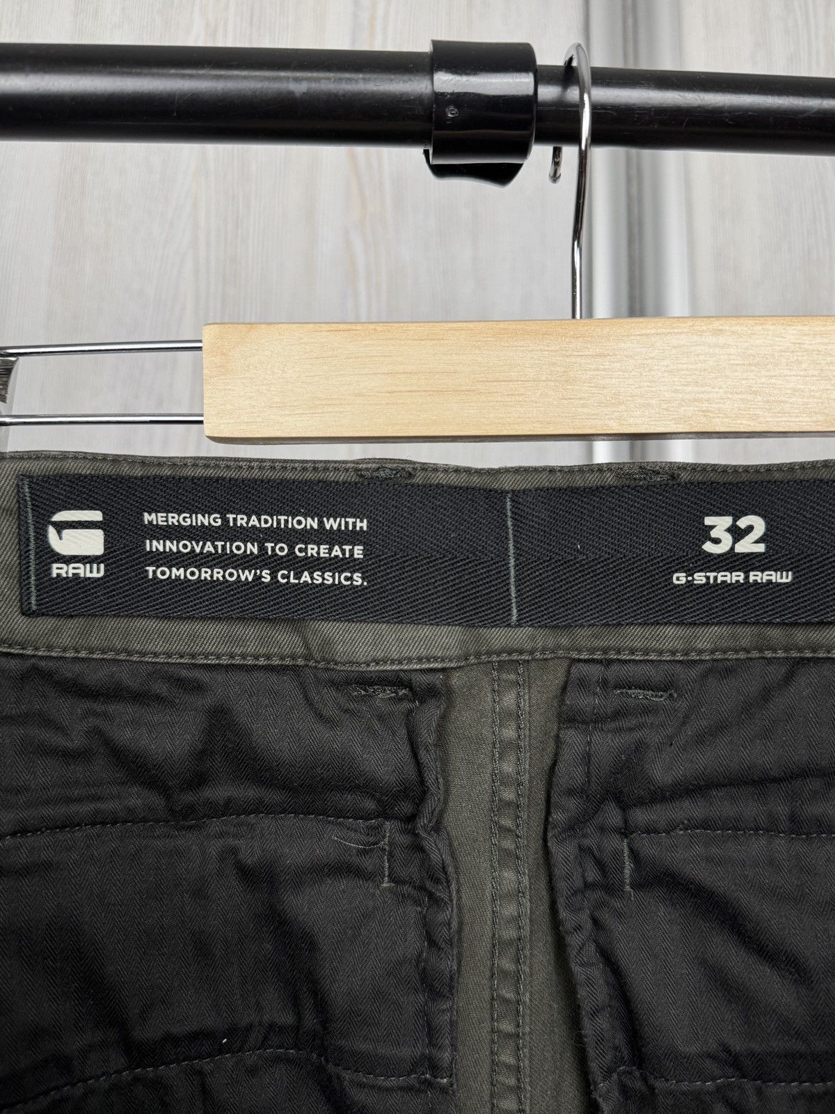 G-Star G-Star Raw Men's Roxic Cargo Shorts Tan Size US 32 / EU 48 - 8 Thumbnail