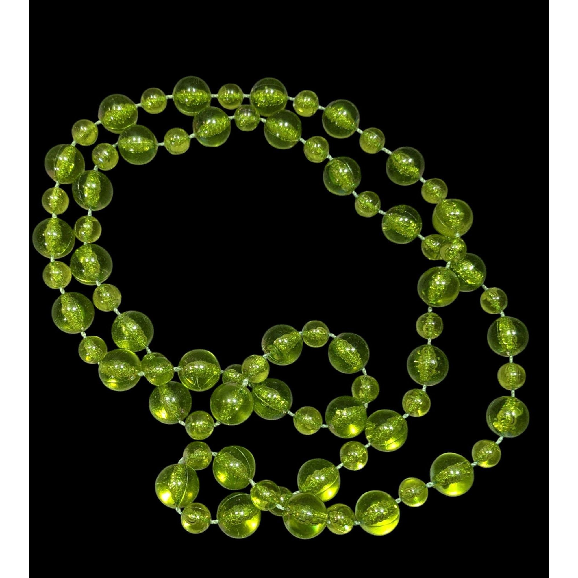 Other Cottagecore Translucent Green Beaded Necklace Size ONE SIZE - 1 Thumbnail