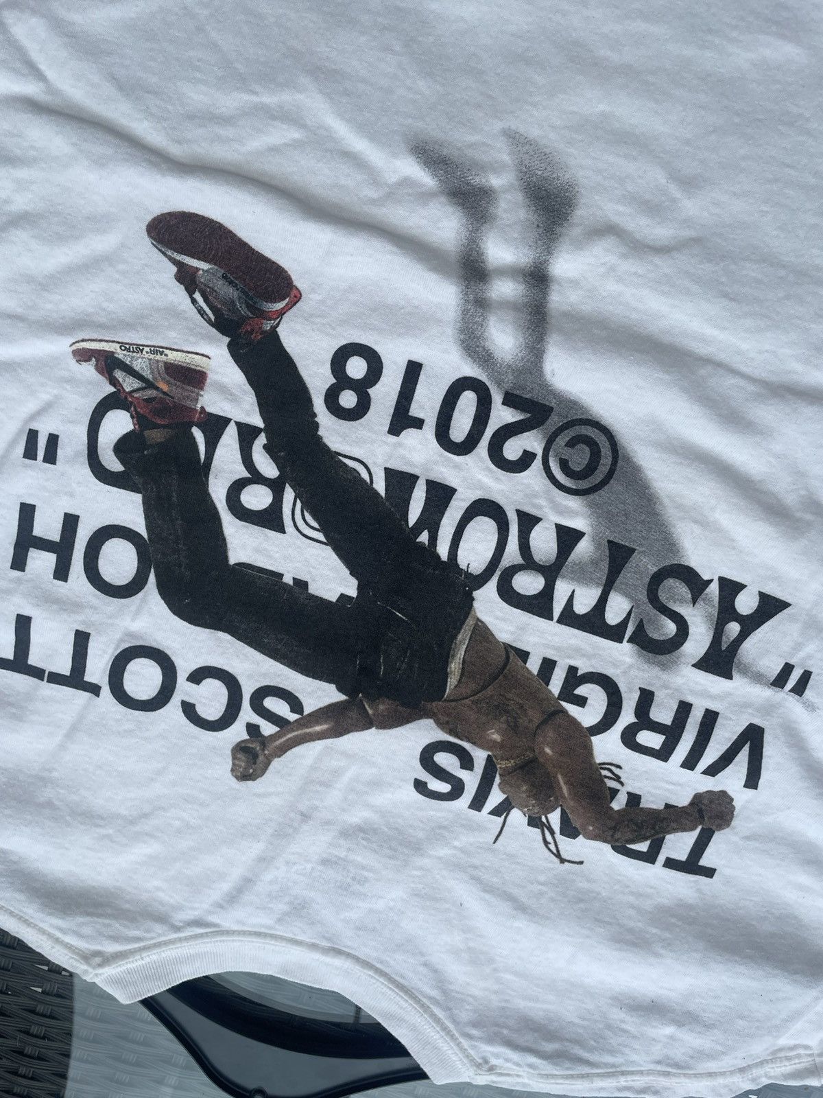 Travis Scott × Virgil Abloh Travis Scott x Virgil Abloh “By A Thread” Jordan 1 T-shirt Size US L / EU 52-54 / 3 - 4 Thumbnail