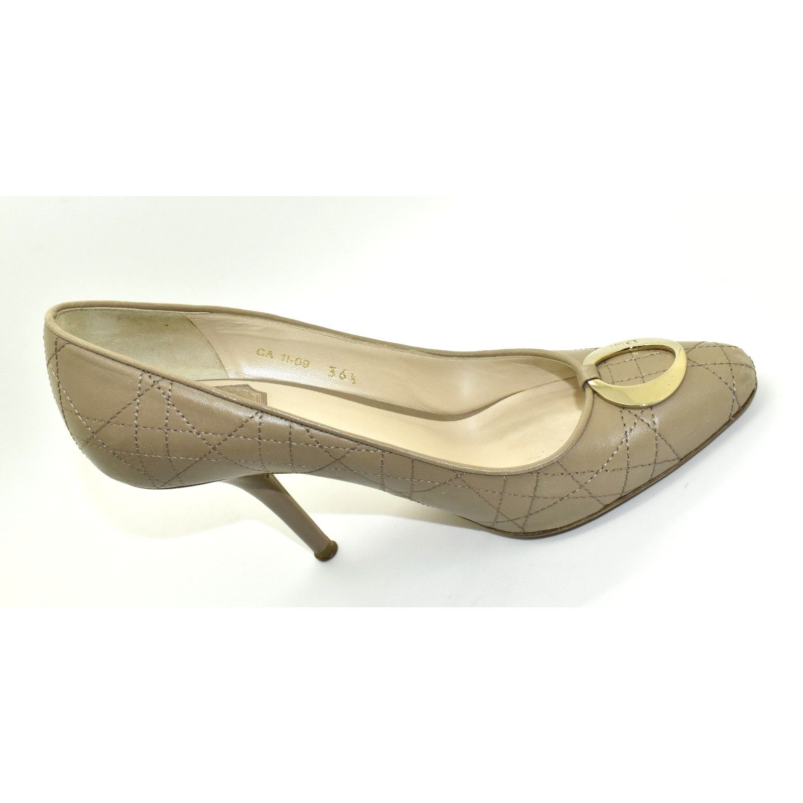 Christian Dior Monsieur CHRISTIAN DIOR Quilted Leather Gold-Tone Buckle Pump Sz 36.5 Size US 6 / IT 36 - 6 Thumbnail