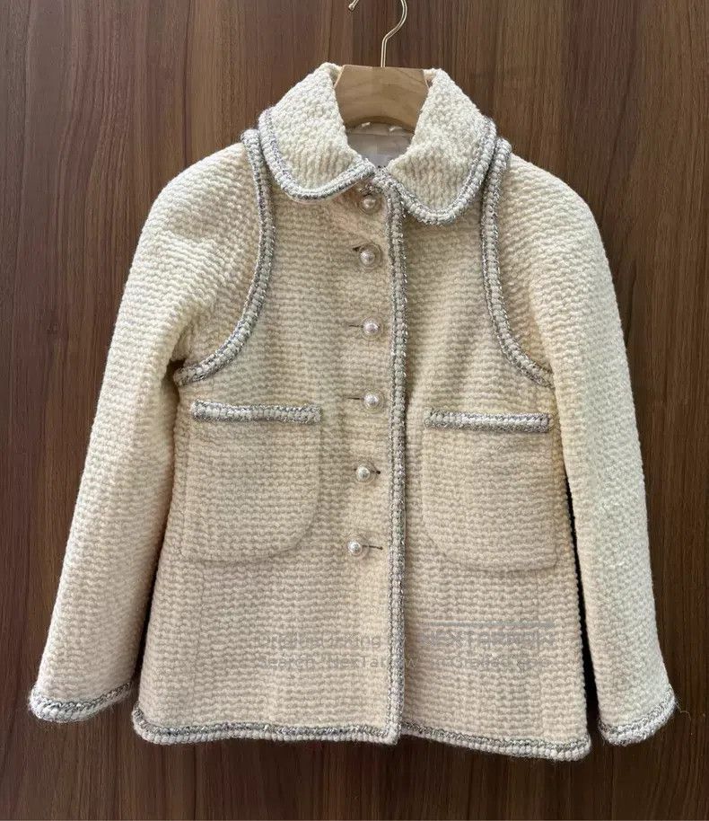 Chanel Chanel Ground control series beige soft intimate coat Size XS / US 0-2 / IT 36-38 - 1 Thumbnail