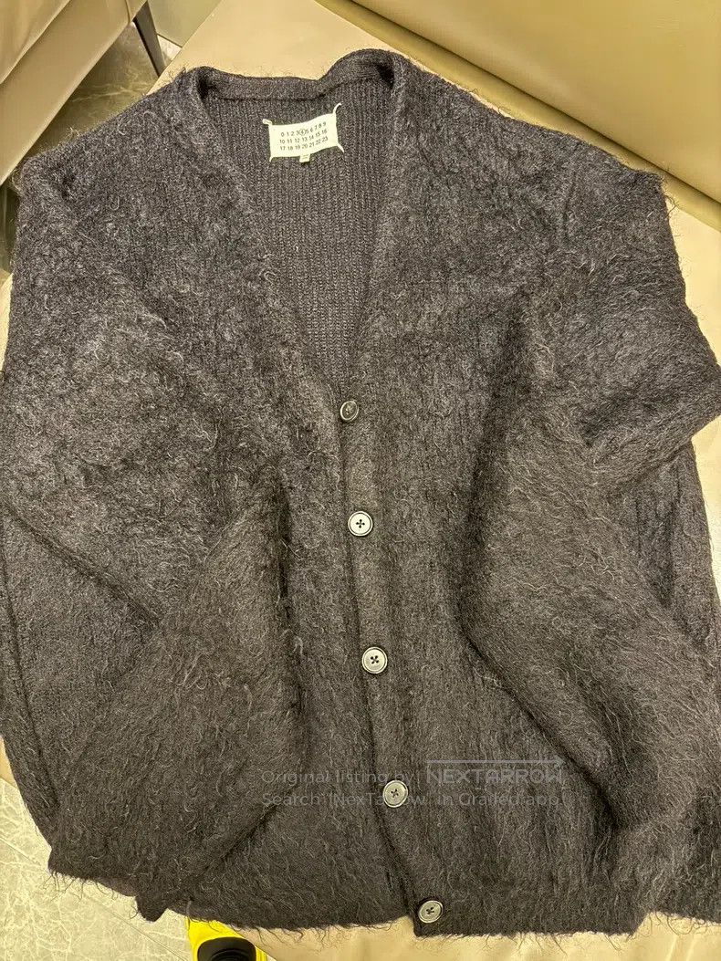 Maison Margiela Maison Margiela Sweater coat Size L / US 10 / IT 46 - 1 Thumbnail