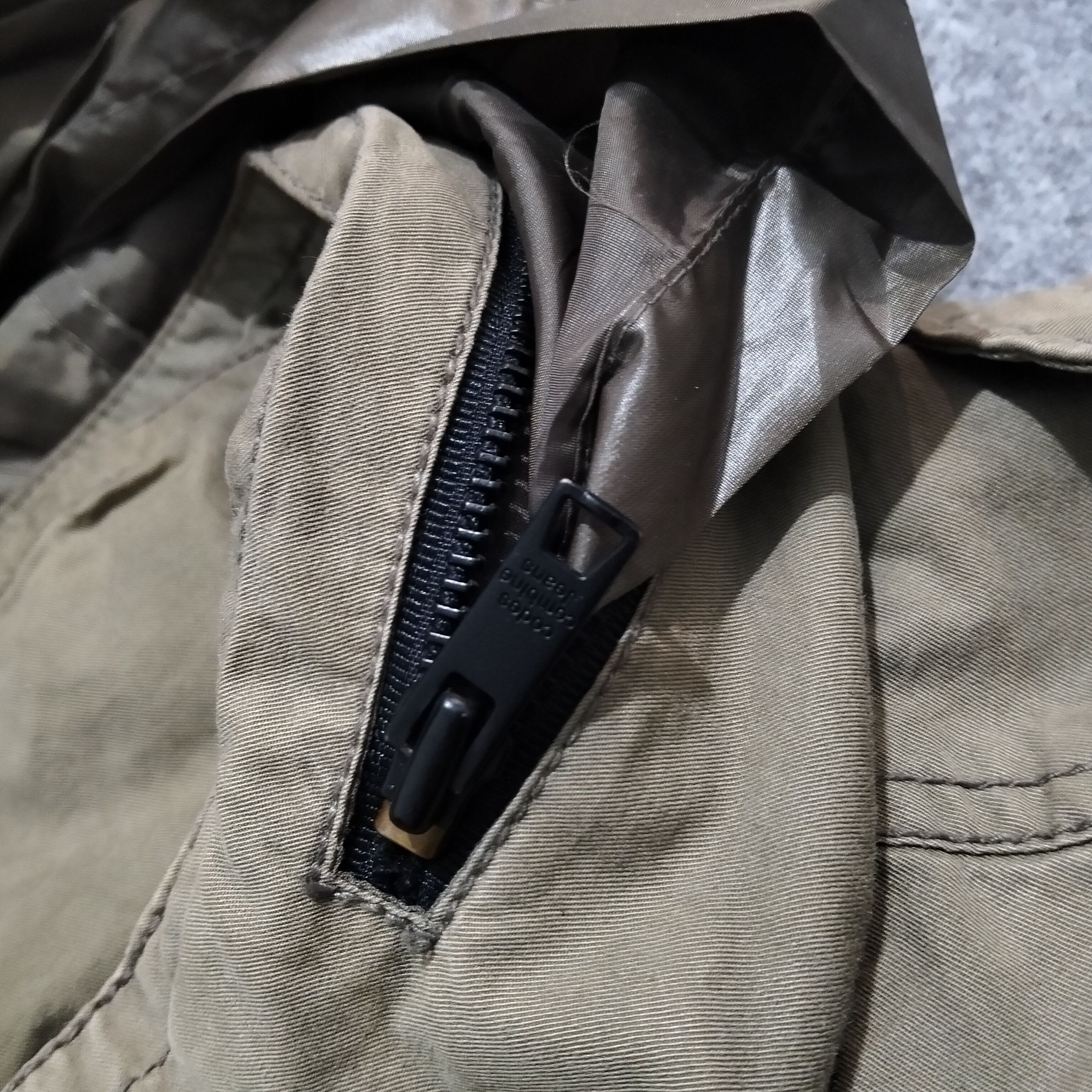Codes Combine × Japanese Brand 🔥 Codes Combine Military Style Parka with Peace logo🔥 Size US L / EU 52-54 / 3 - 15 Thumbnail