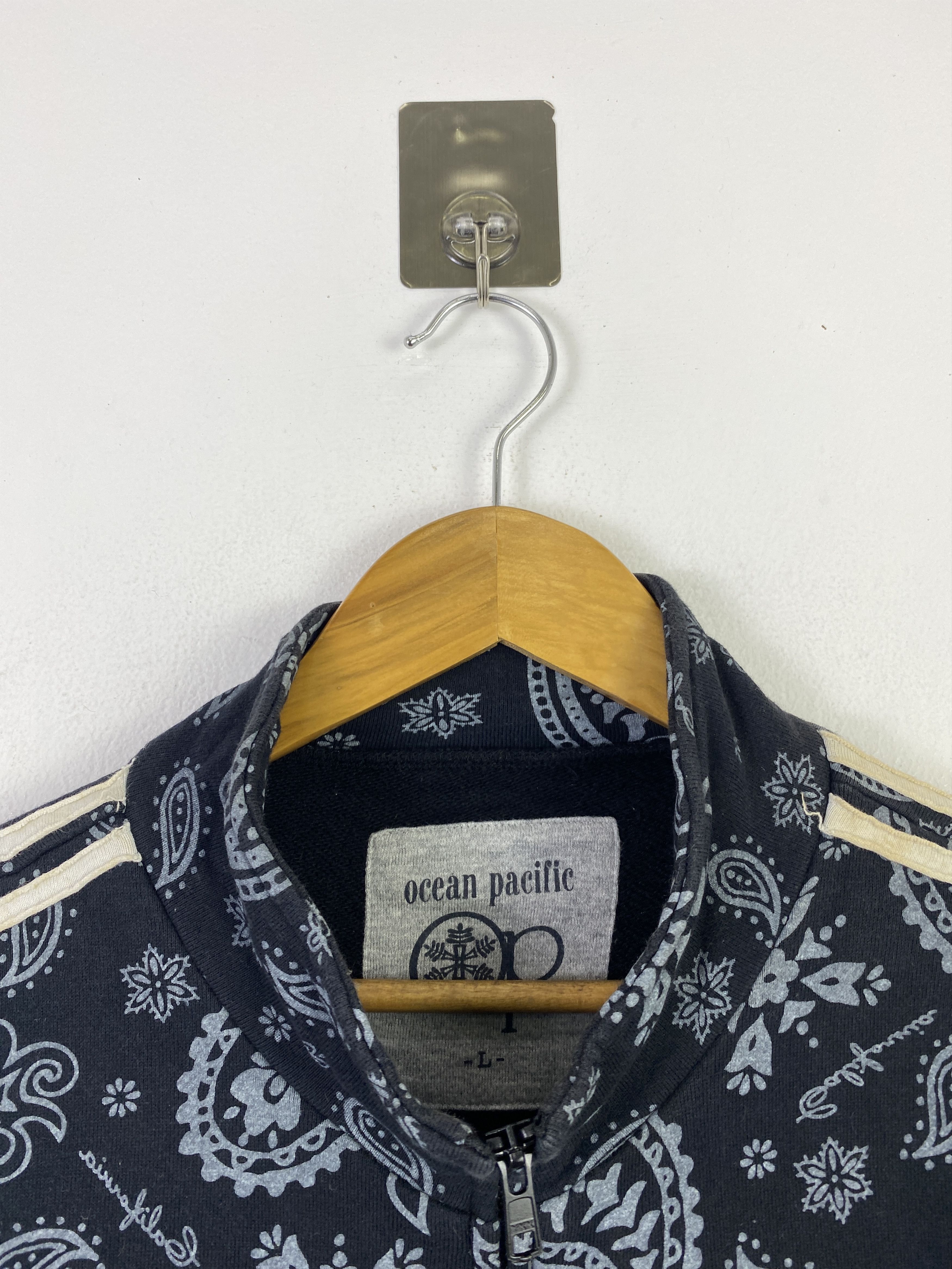 Ocean Pacific Vintage Ocean Pacific Paisley Zipper Up Sweater SH0340 Size US L / EU 52-54 / 3 - 7 Thumbnail