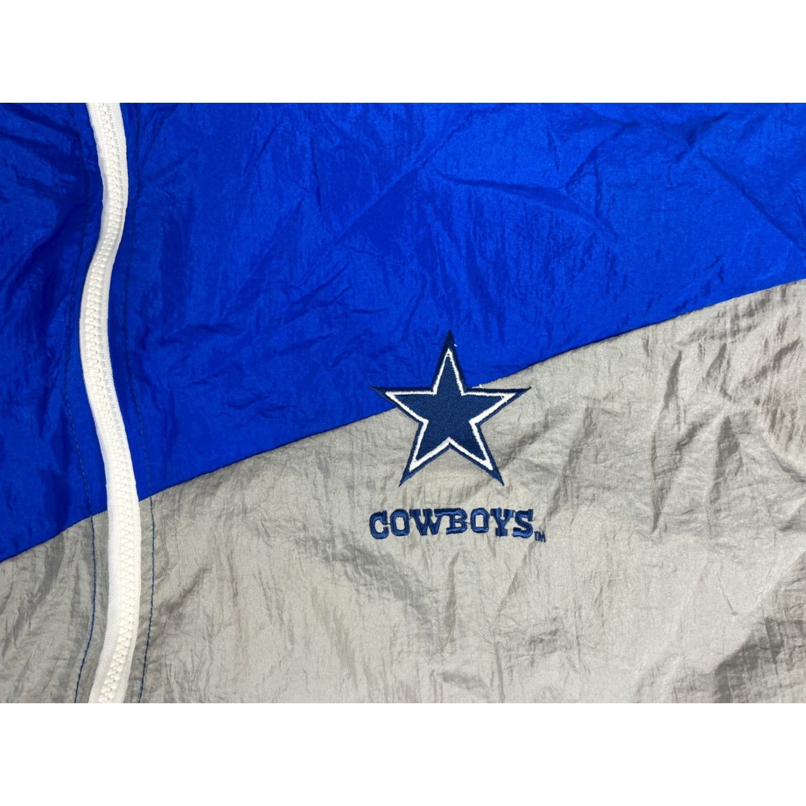 Vintage VINTAGE Horizon by Kaye Sportswear Dallas Cowboys Windbreaker Jacket XL Blue and Gray Logo Embroidered Full Zip Men Jacket Windbreaker USA 90s Size US XL / EU 56 / 4 - 6 Thumbnail
