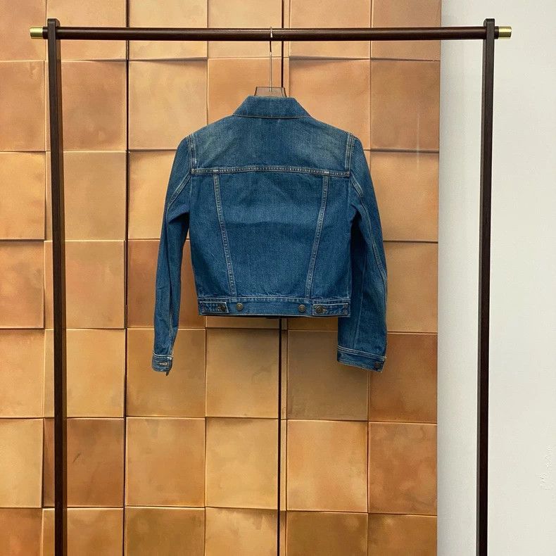 Gucci Gucci Washed blue embroidered logo denim jacket jacket 2504 Size XS / US 0-2 / IT 36-38 - 2 Thumbnail