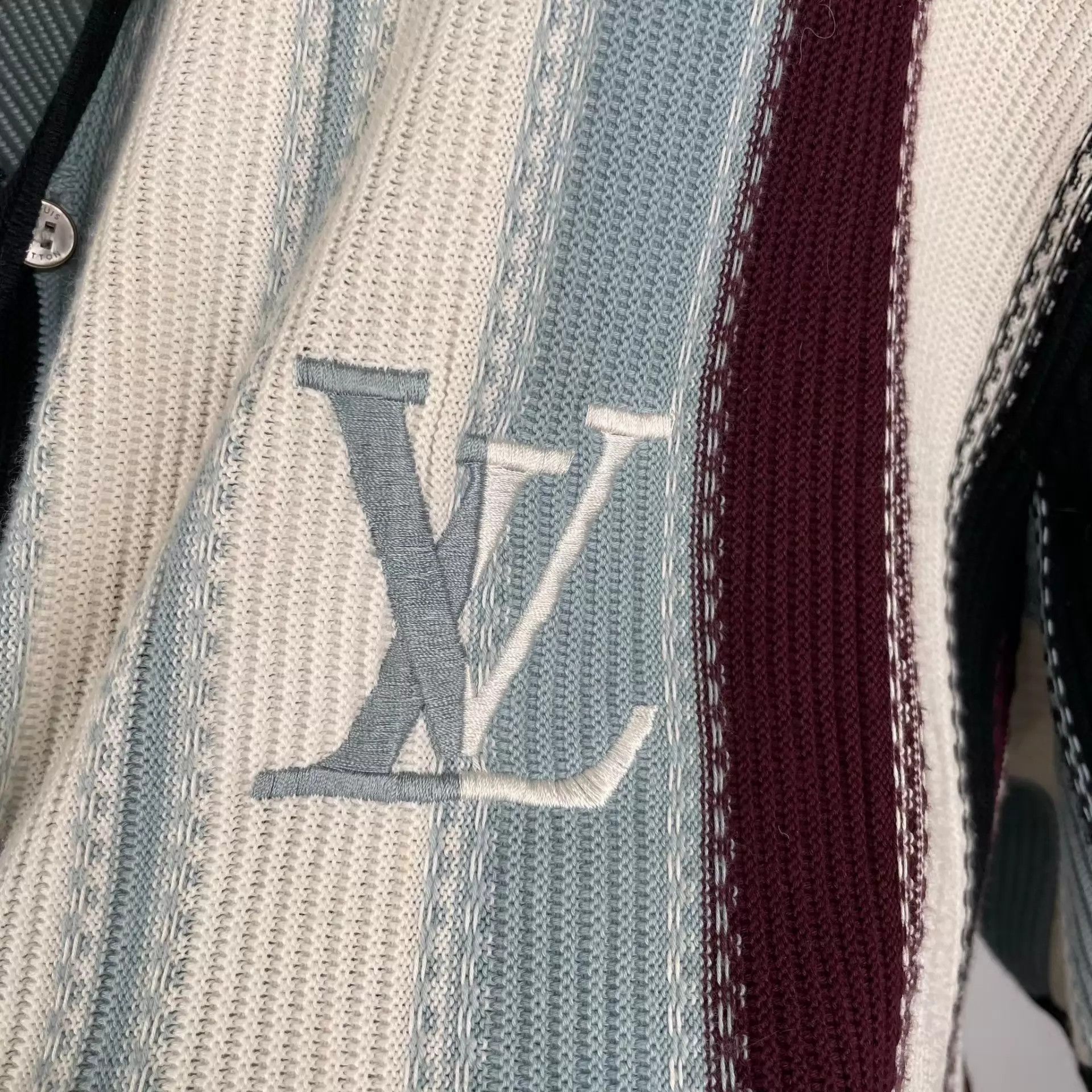 Louis Vuitton LV Short-Sleeve Color Blocked Cardigan M Size US M / EU 48-50 / 2 - 9 Thumbnail