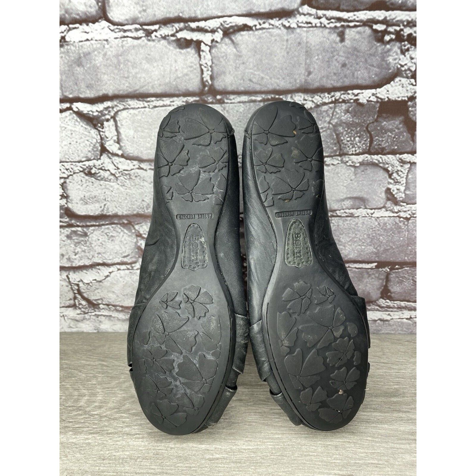 Born Born Lily W32114 Black Leather Vamp Accented Knot Ballet Fla Size US 8 / IT 38 - 8 Thumbnail