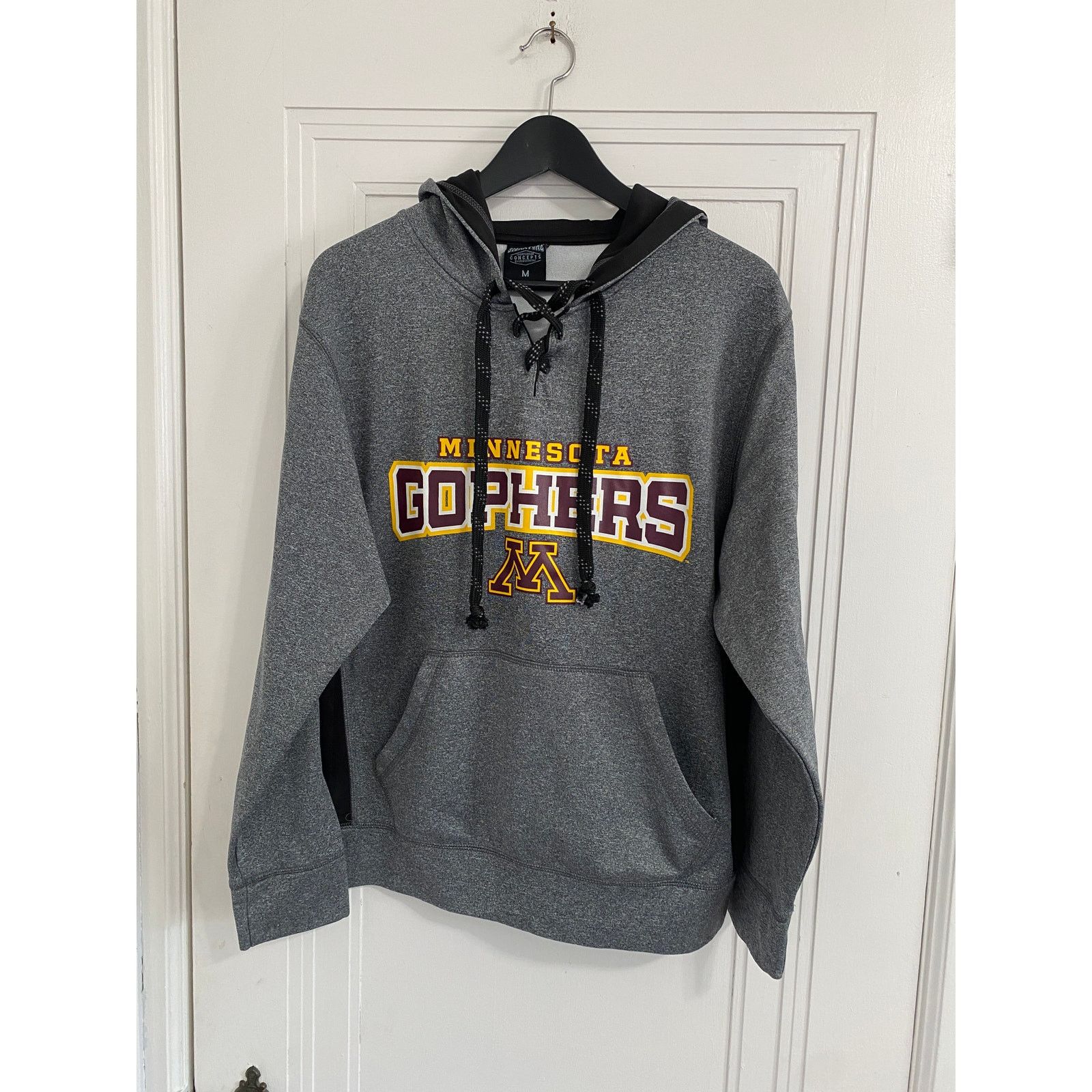 NCAA University of Minnesota Gophers Hoodie Sweatshirt Size M Size US M / EU 48-50 / 2 - 1 Thumbnail