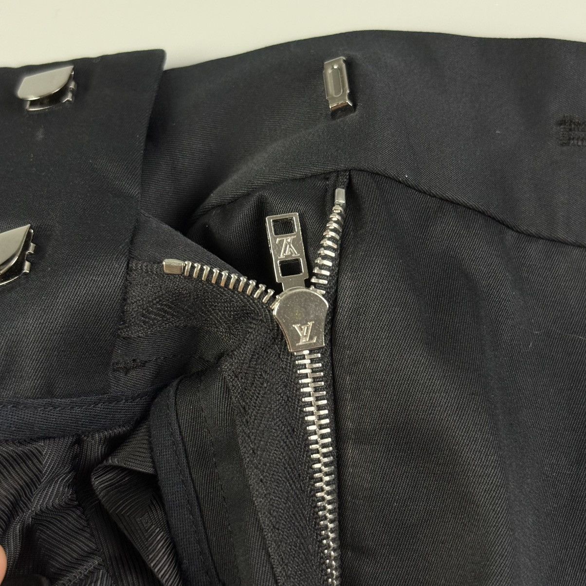 Louis Vuitton Louis Vuitton - LV Buckle Logo - Straight Trouser Size US 30 / EU 46 - 7 Thumbnail