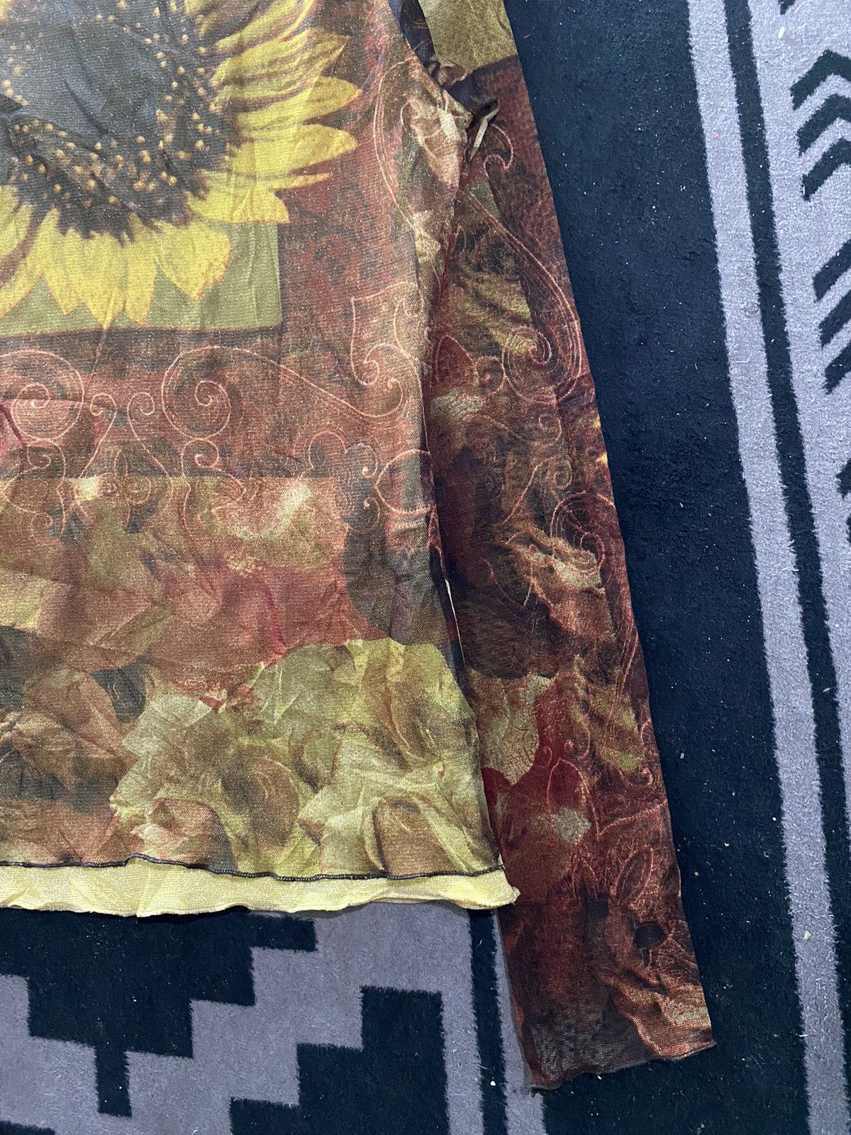 Hysteric Glamour Jpg style unknwn mesh top double layers longsleeve Size US L / EU 52-54 / 3 - 4 Thumbnail