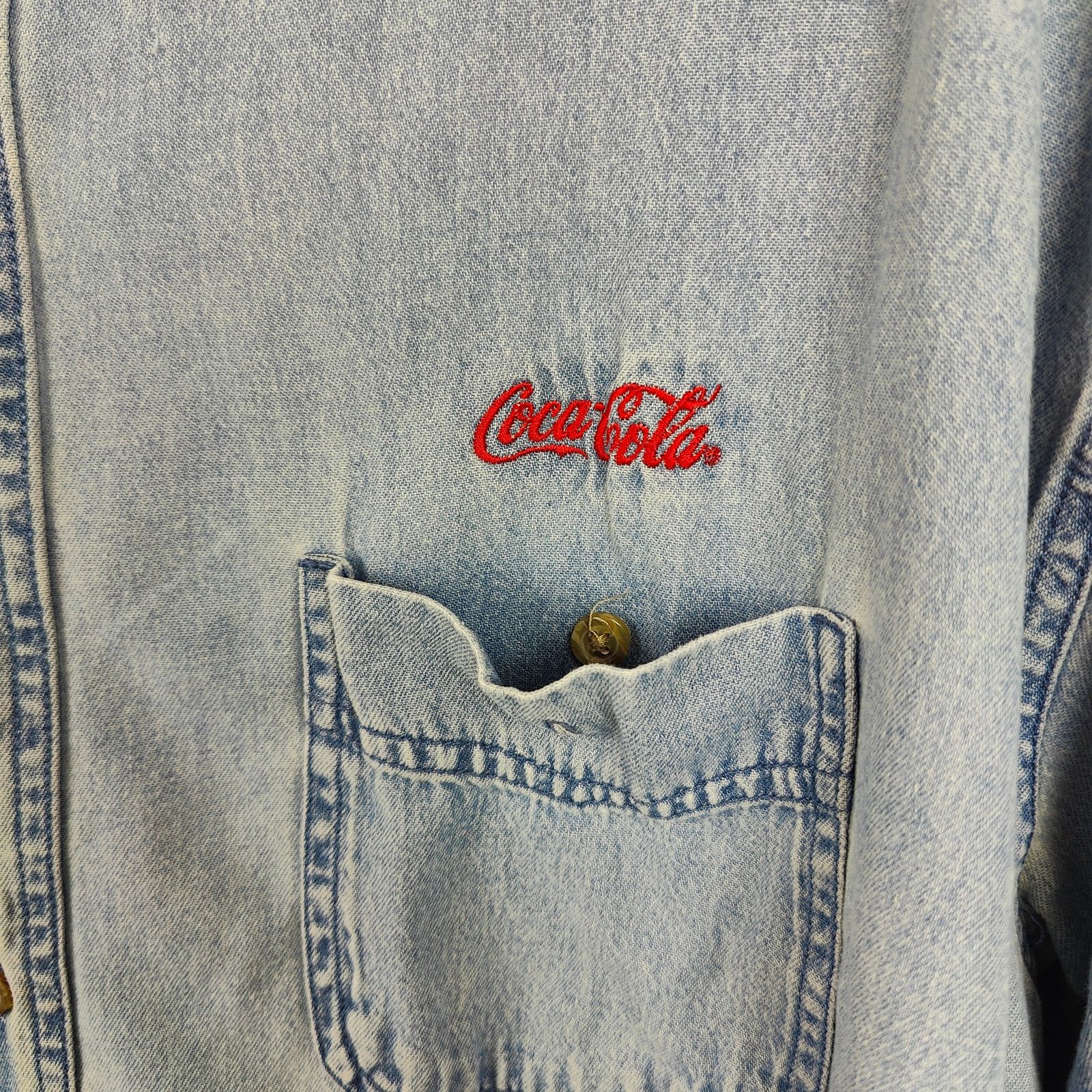 Other Vintage Coca Cola Denim Shirt Mens XL Blue Badger 90s Size US XL / EU 56 / 4 - 2 Thumbnail