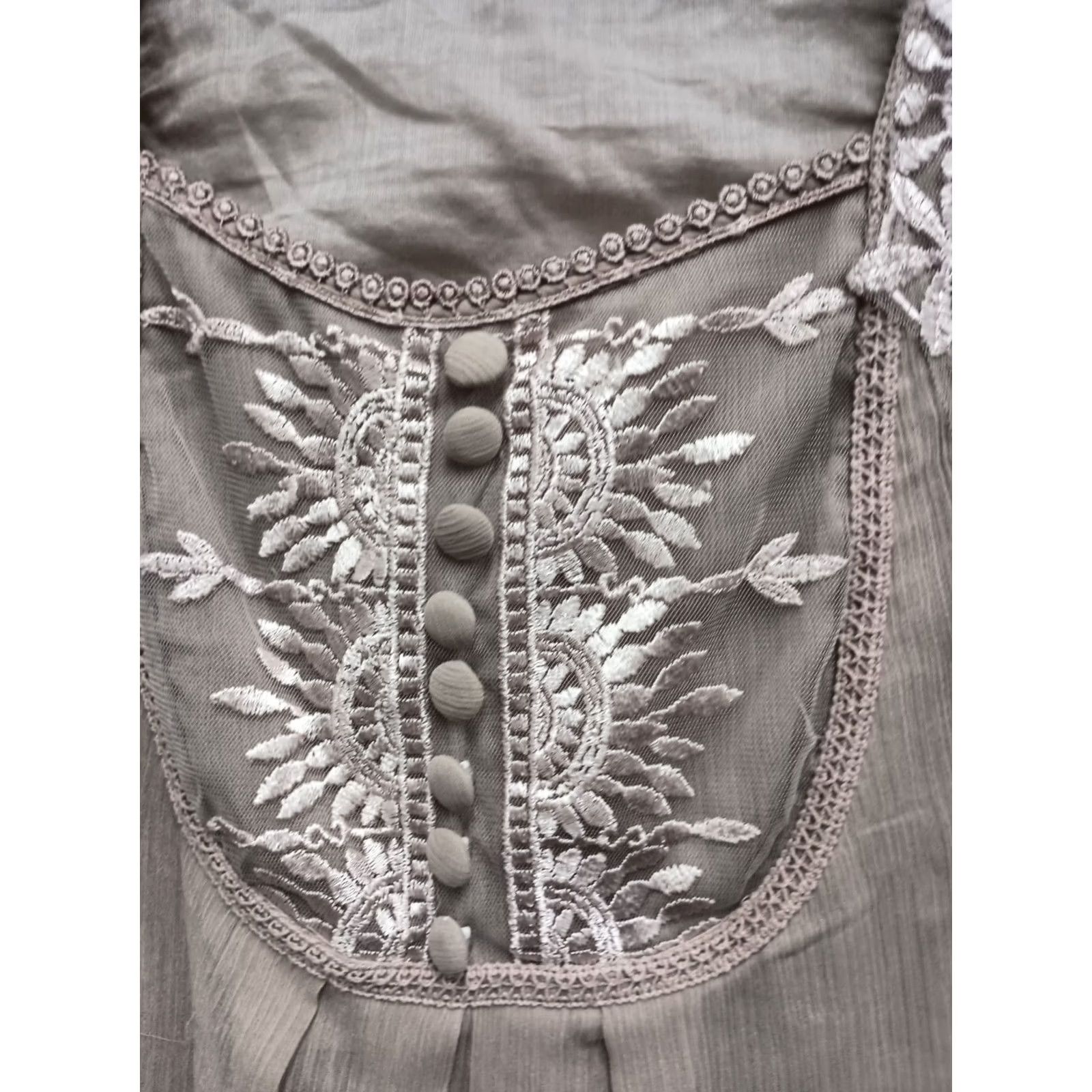 Denime Denim 24/7 Blouse Top Womens Size 16W Beige Embroidered Sheer BOHO Cottage Fairy Size XXL / US 16-18 / IT 52-54 - 2 Thumbnail